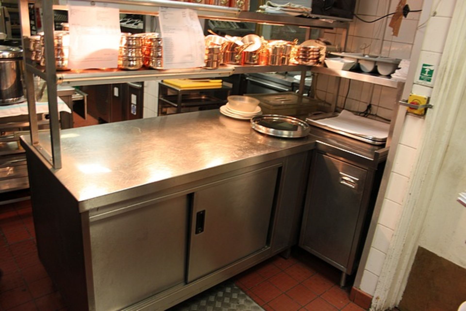 Stainless steel hot cupboard chef pass L shaped through door cabinet with heated overhead gantry