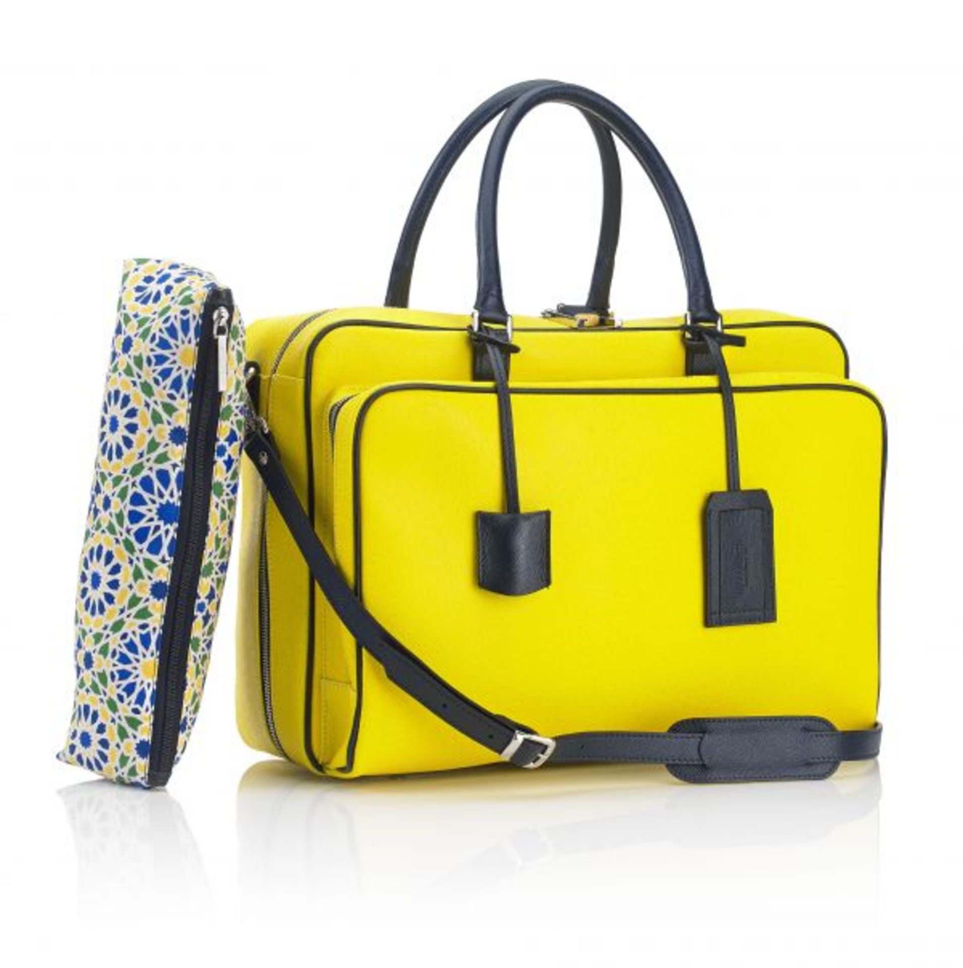 JET SET COMPACT 24HR BAG JET SET COMPACT WEEKEND BAG RRP £735 ARABESQUE Meet the ideal companion for