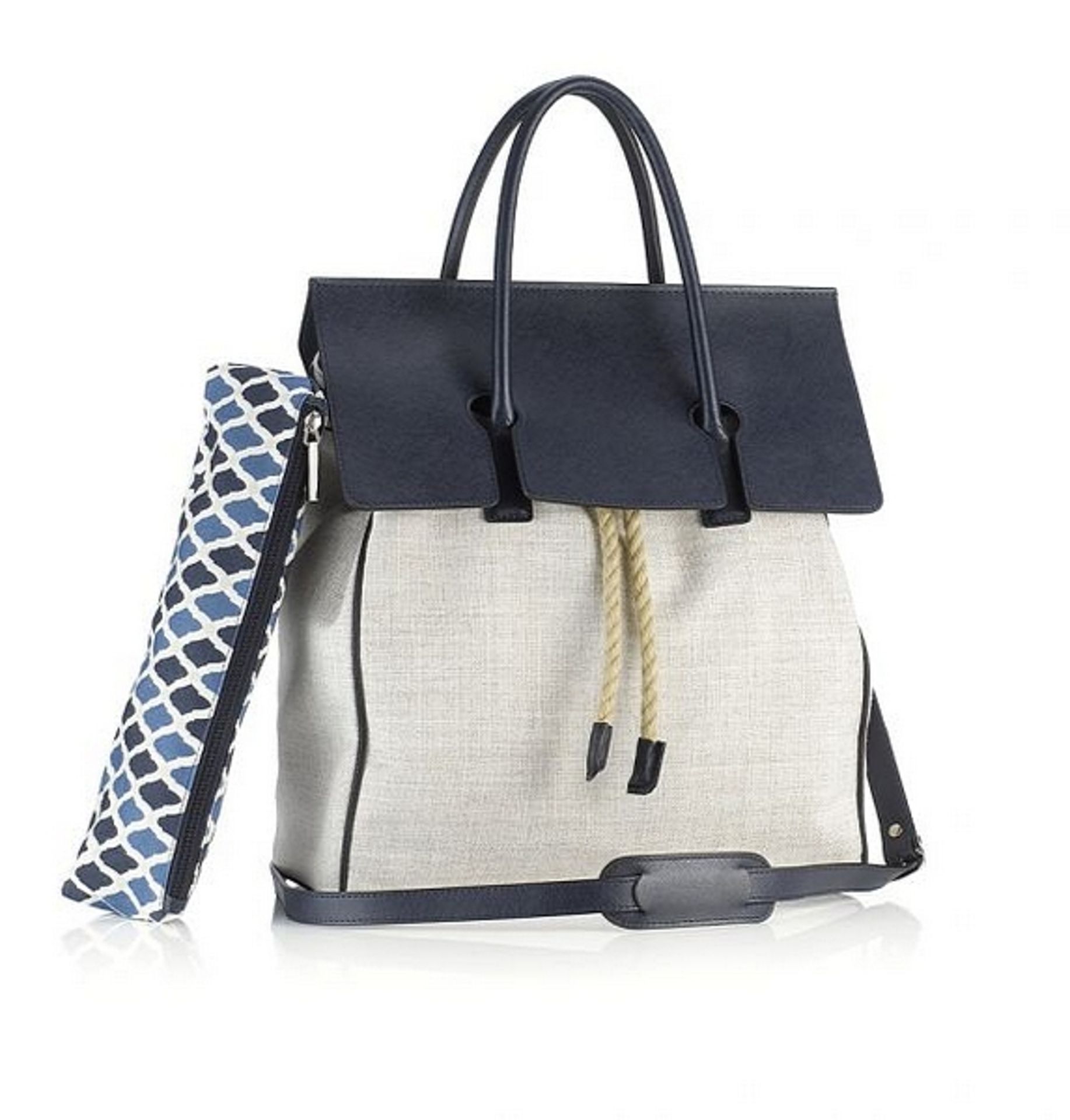 CASABLANCA TOTE CASABLANCA TOTE DEEP BLUE SEA RRP £345.00 Made from classic Saffiano leather, this