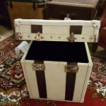 London Trunk White Vintage Bianco 40 x 47 x 53cm RRP £1225