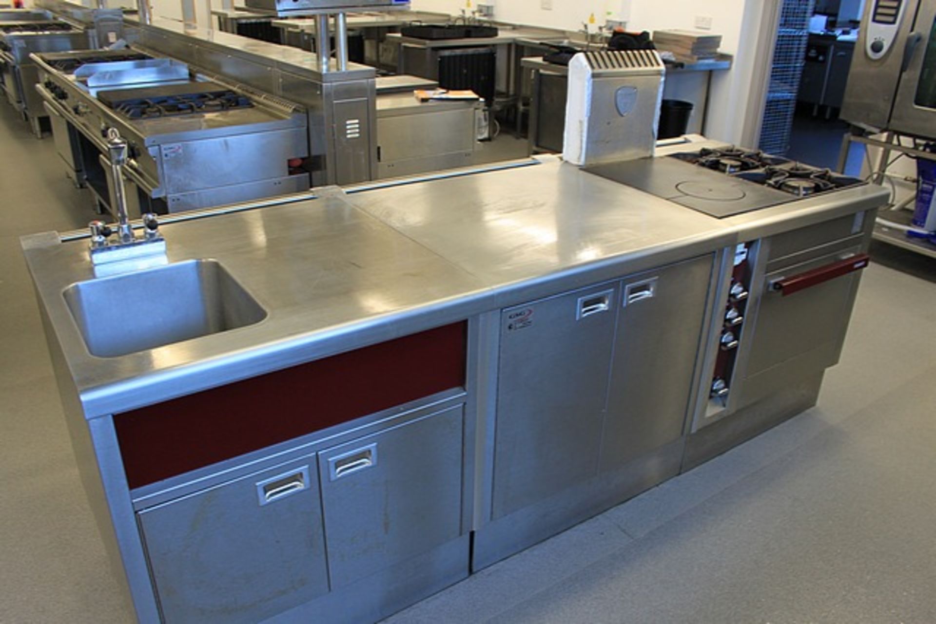 Charvet Pro 800 customised modular heavy-duty gas cooking range 18/10 steel overall 2550 x 900mm - Image 2 of 2