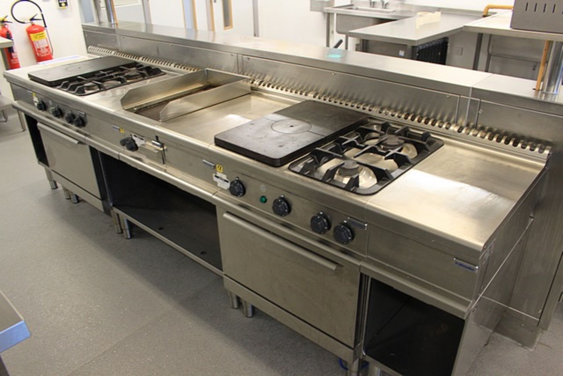 Electrolux Professional modular gas range 3160 x 700mm comprising of 2 x two ring open gas hob, 2