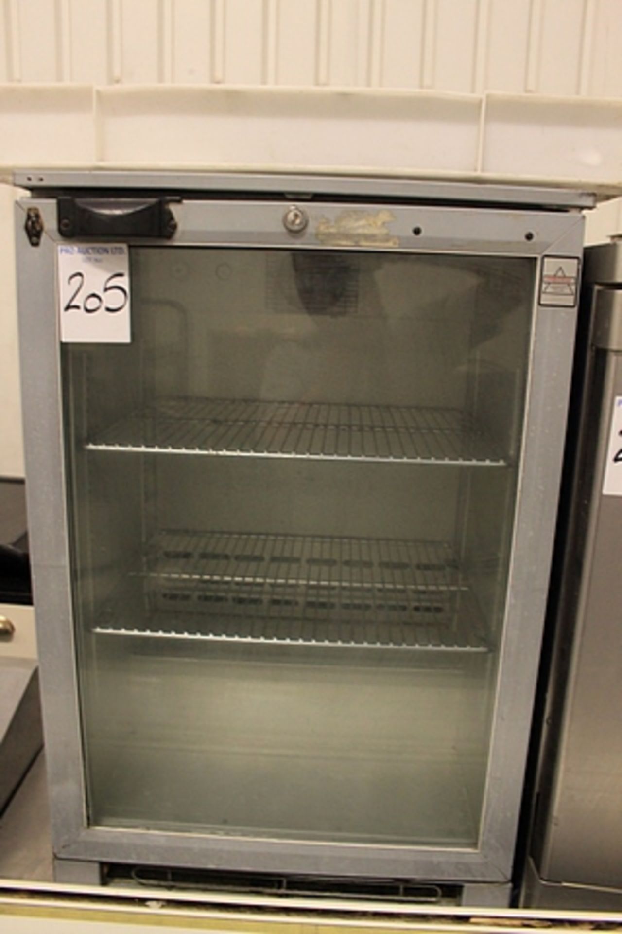 Osborne 1800 single door back bar cooler 139 litre capacity 120 x 330ml / 236mm h temperature