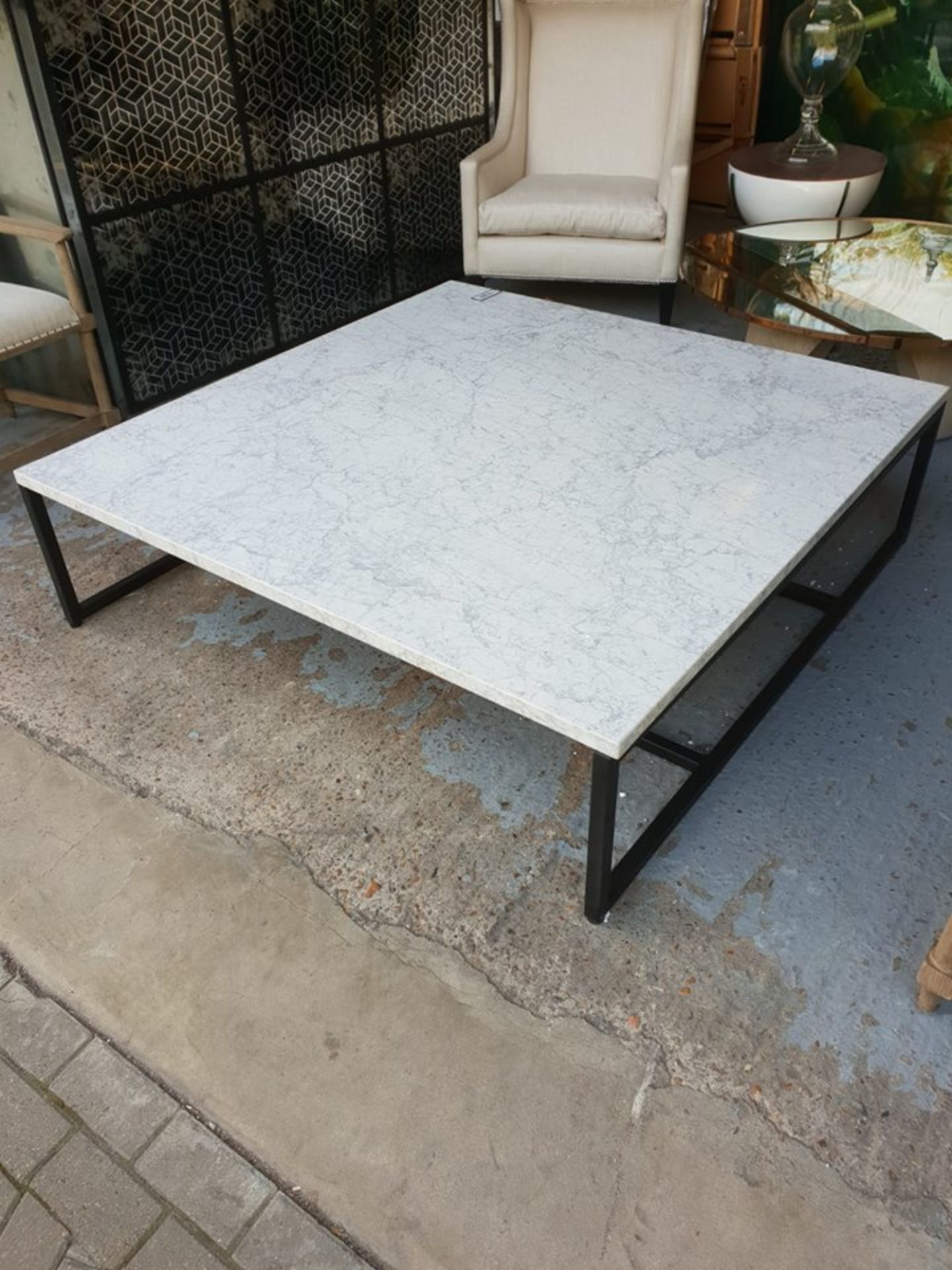 HORIZON Square coffee table 148cm white honed marble and matt black 148cm
