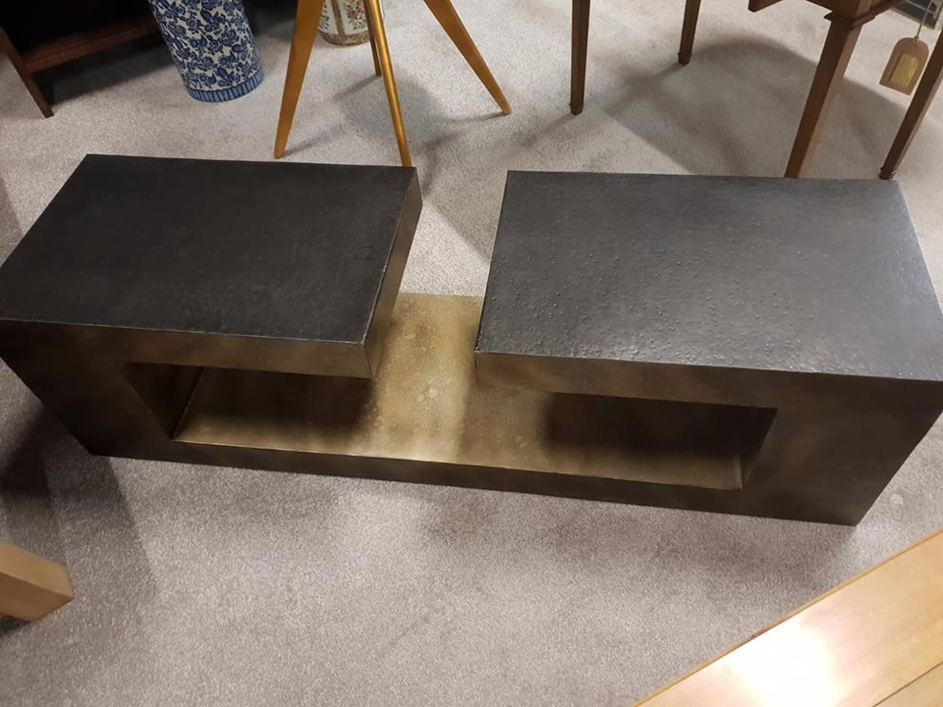 Andrew Martin Hudson Coffee Table A Stunning Contemporary Piece Ebonised And Textured Bronzed Finish - Image 2 of 2
