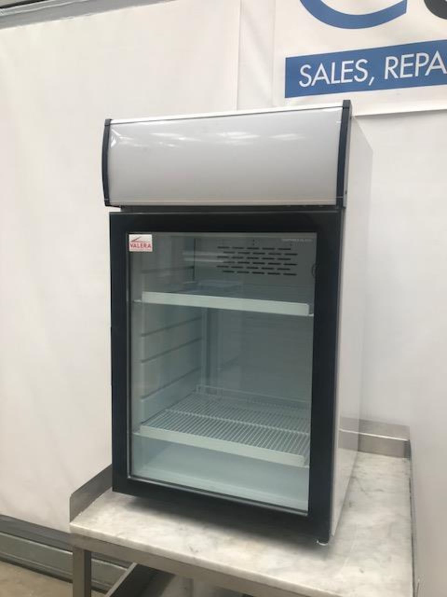 Valera KBC100C Glass door drinks chiller The Valera KBC 100 C Compact Glass Door Chilled - Image 2 of 3