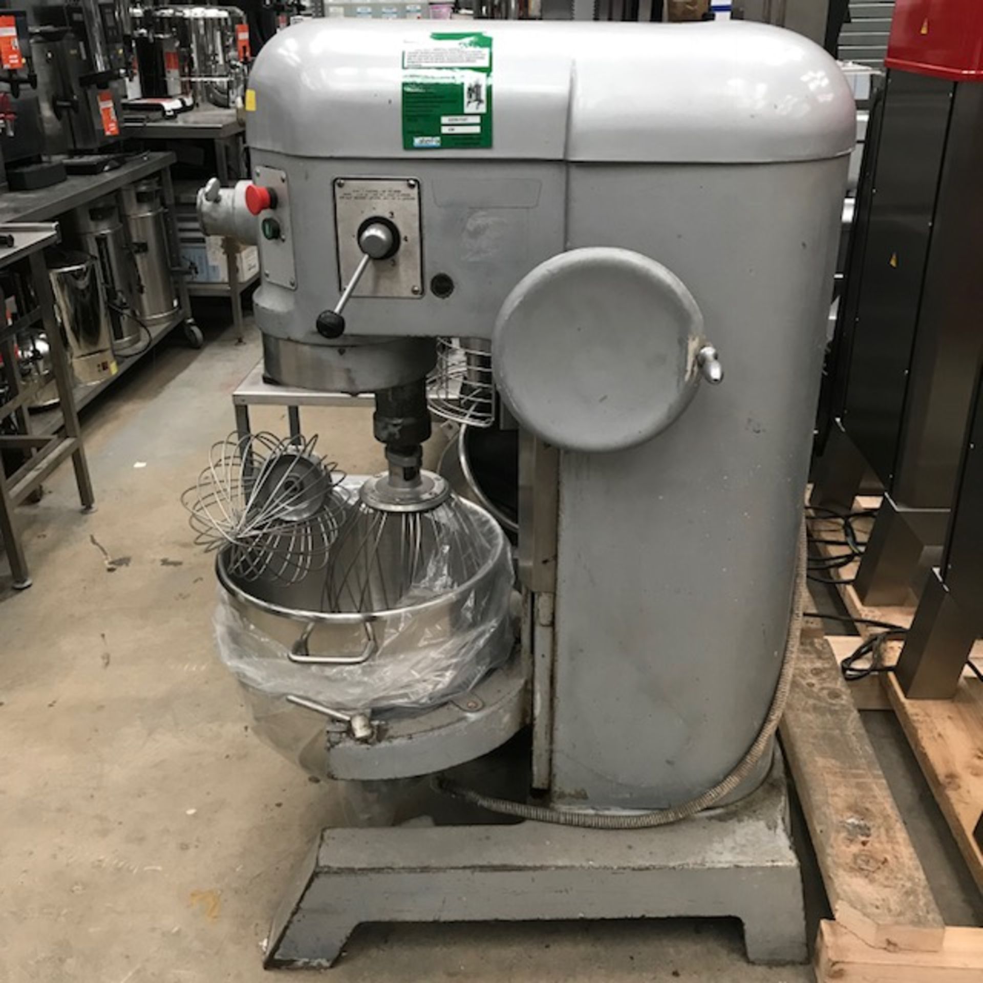 Hobart H600 60 Qt Mixer The Hobart H600-F3MHE floor standing planetary mixer is a versatile, - Image 2 of 3