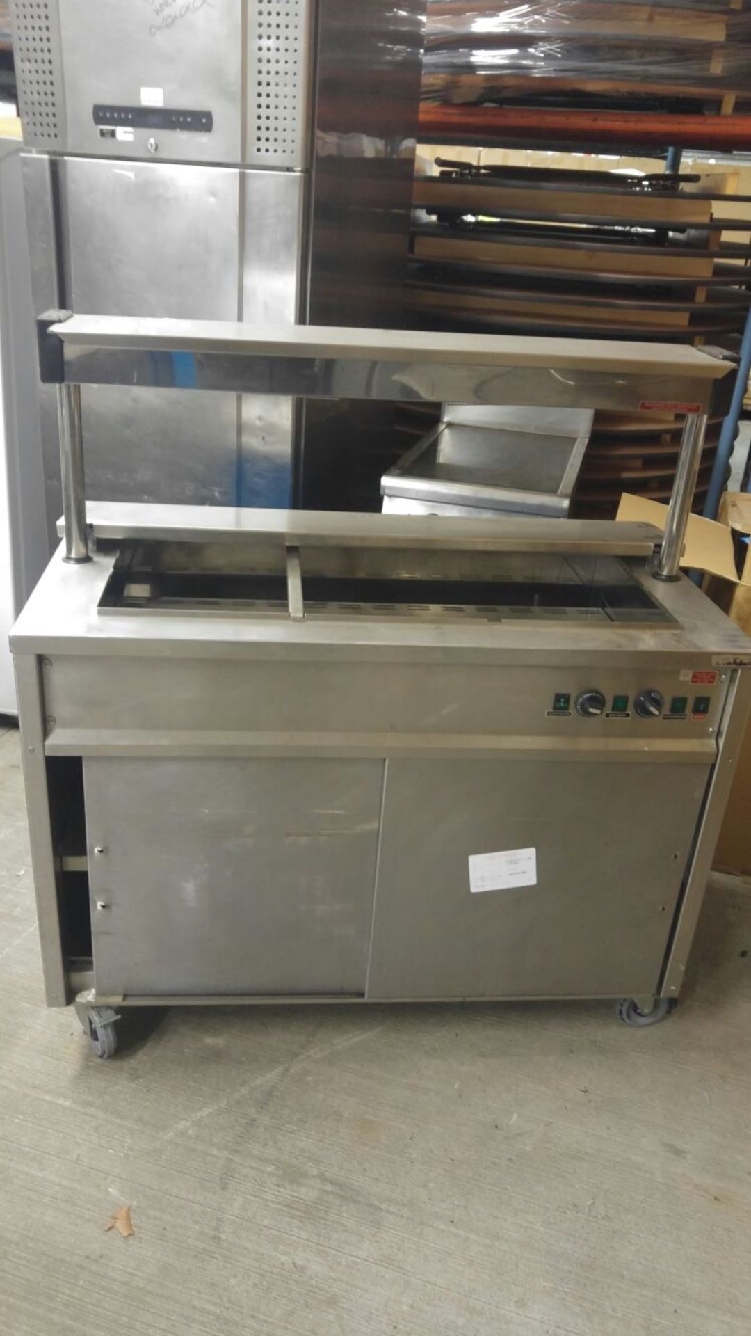 Moffat Hot Cupboard Moffat hot cupboard with Bain Marie and heated lights. 1200 x 650 x 1300mm V/ - Image 2 of 2