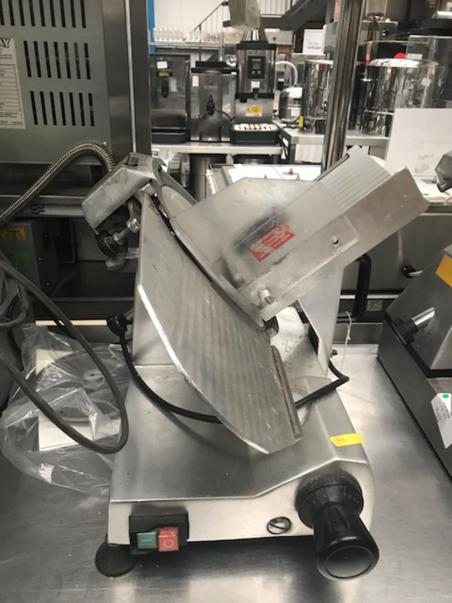 Buffalo J626 Slicer Buffalo slicer stainless steel exterior. 550 x 800 x 400mm V/Ph/Hz. 230/1/50