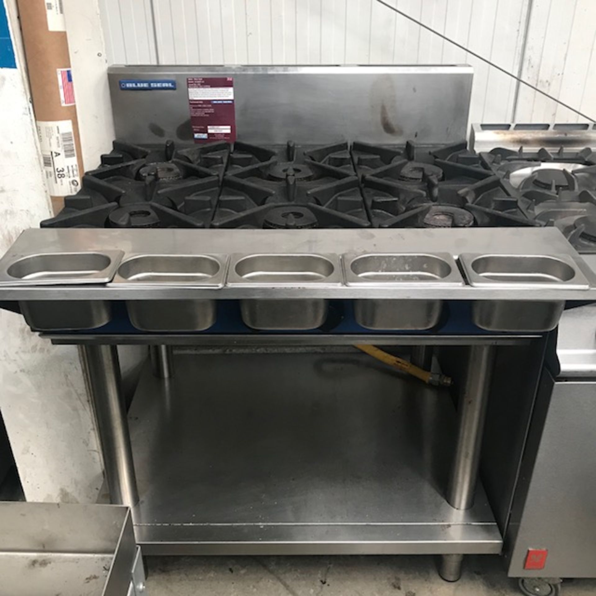 Blue seal G516DF-LS 6 ring Gas Cooktop with spice rack no oven This Gas Cooktop is perfect for a