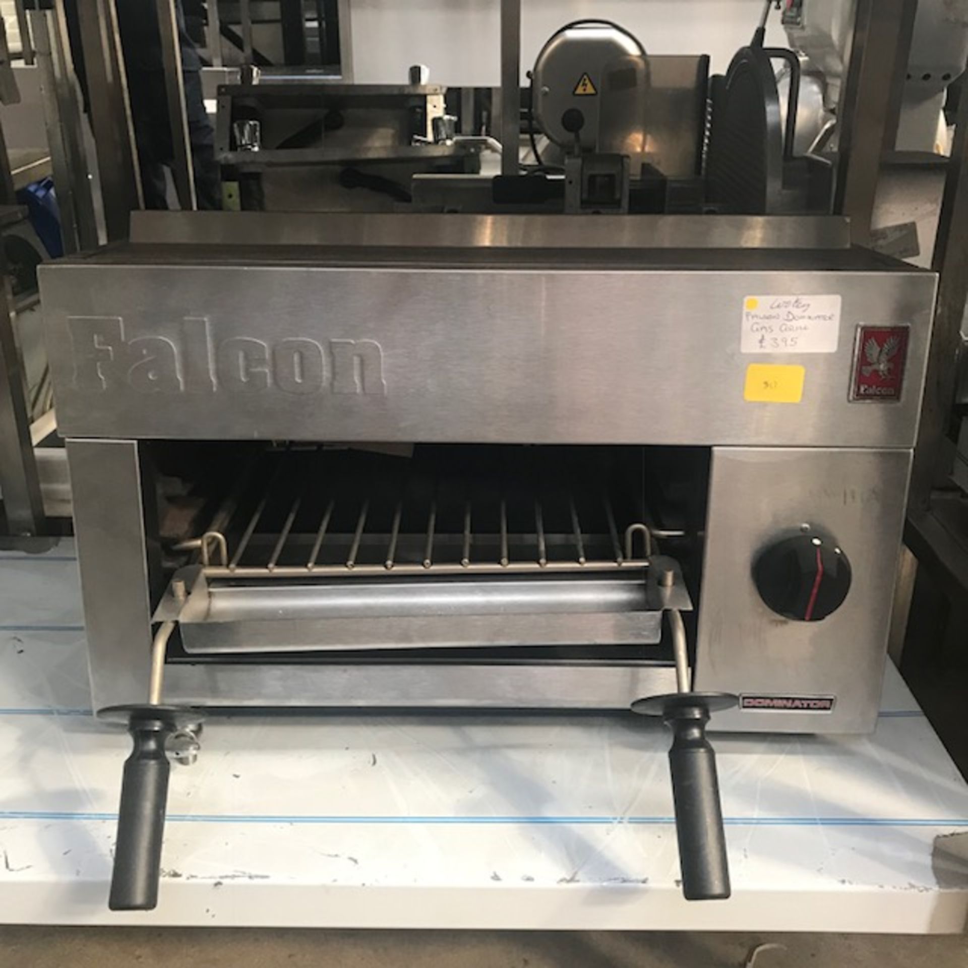 Falcon G2502 Gas grill You are looking at a heavy duty, high output Falcon Gas Grill G2502. This