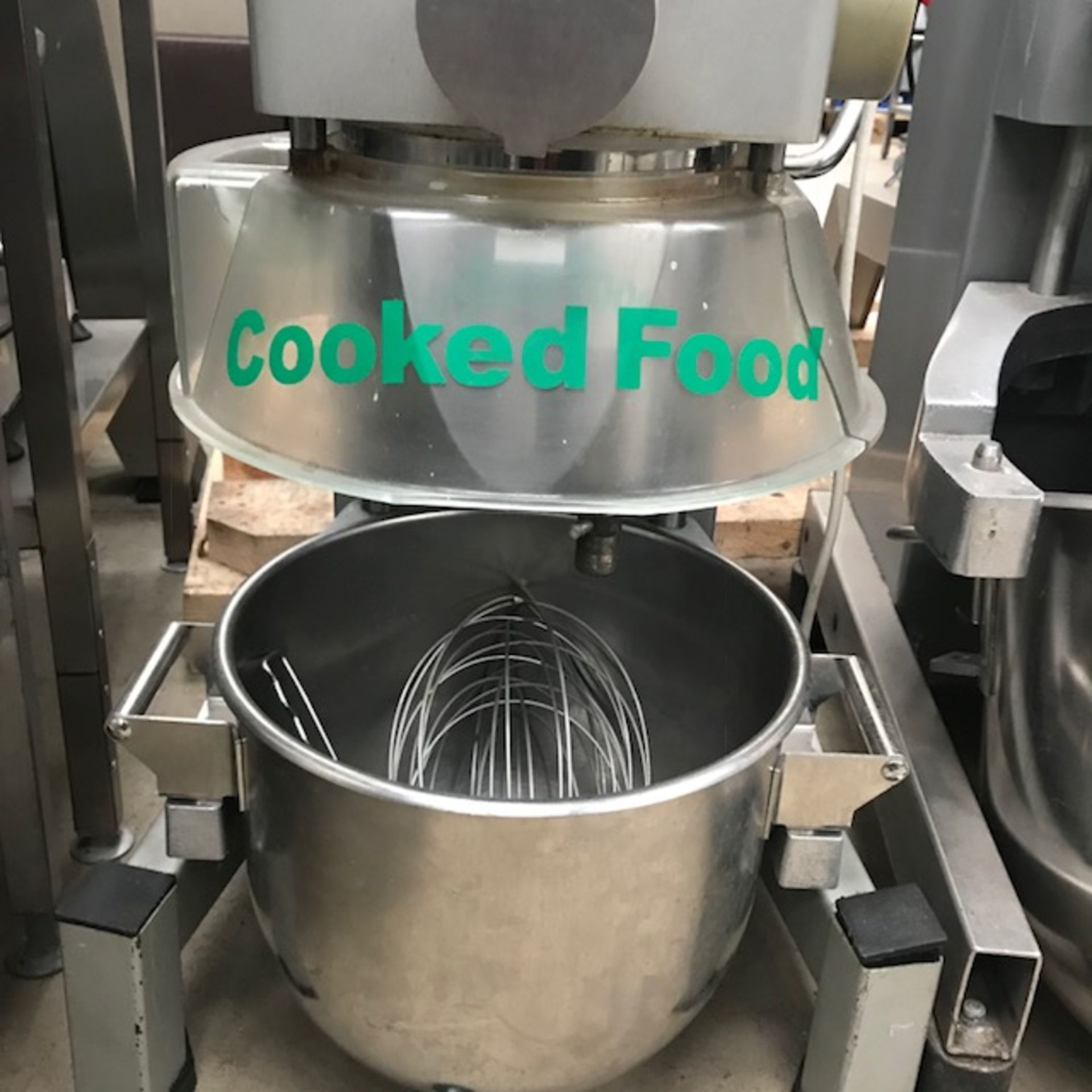 Crypto Peerless EM20 30 litre Mixer Fantastic mixer, 30 litre with stainless steel coat. 550 x 650 x