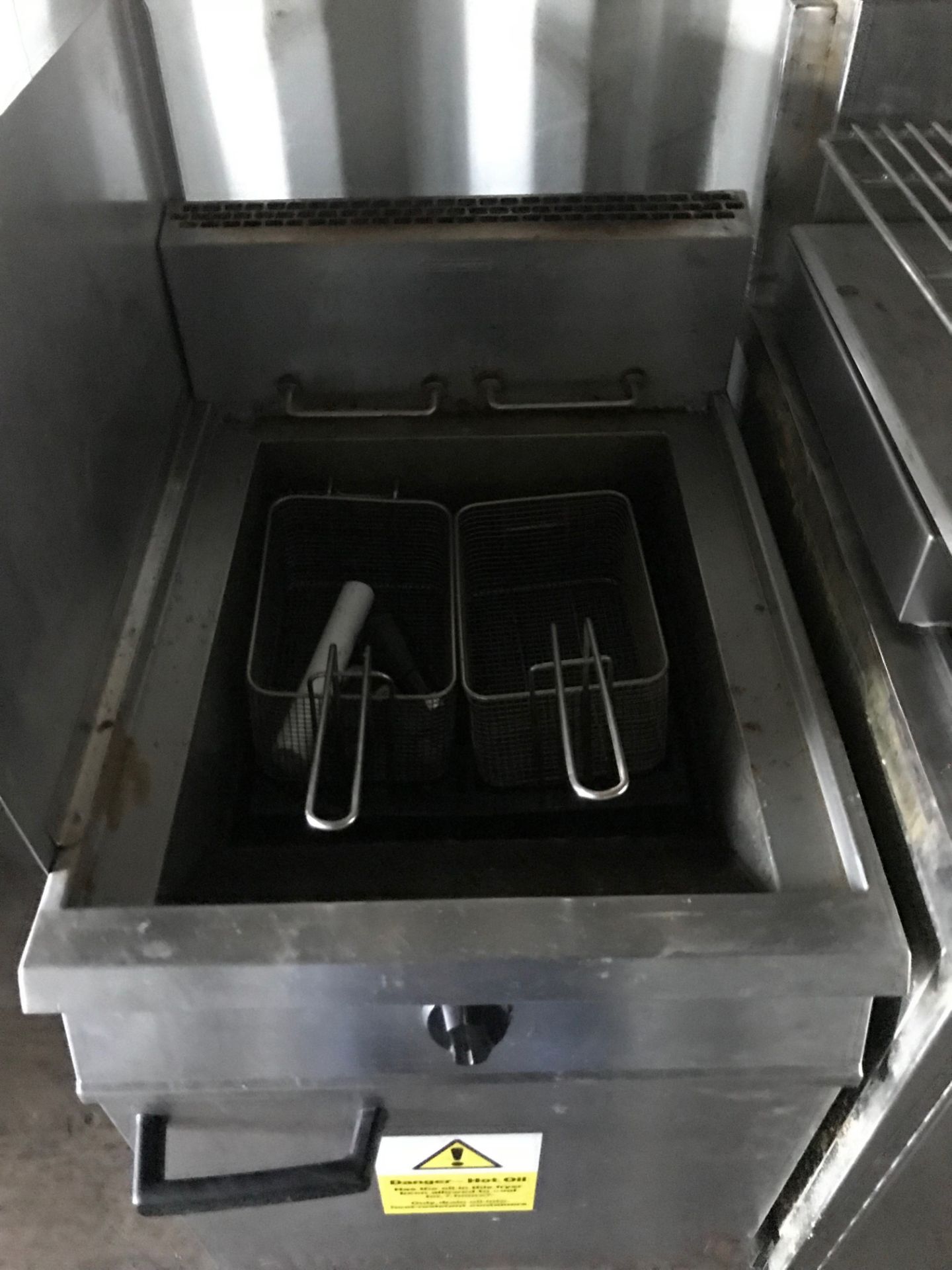 Falcon Single Tank Gas fryer Single tank Twin basket gas fryer. Perfect for frying chips and a
