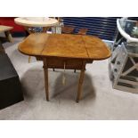 Table - Pembroke Table - Drop Leaf Pembroke Table In Burl Walnut 66 x 50 x 69cm ( Extends to