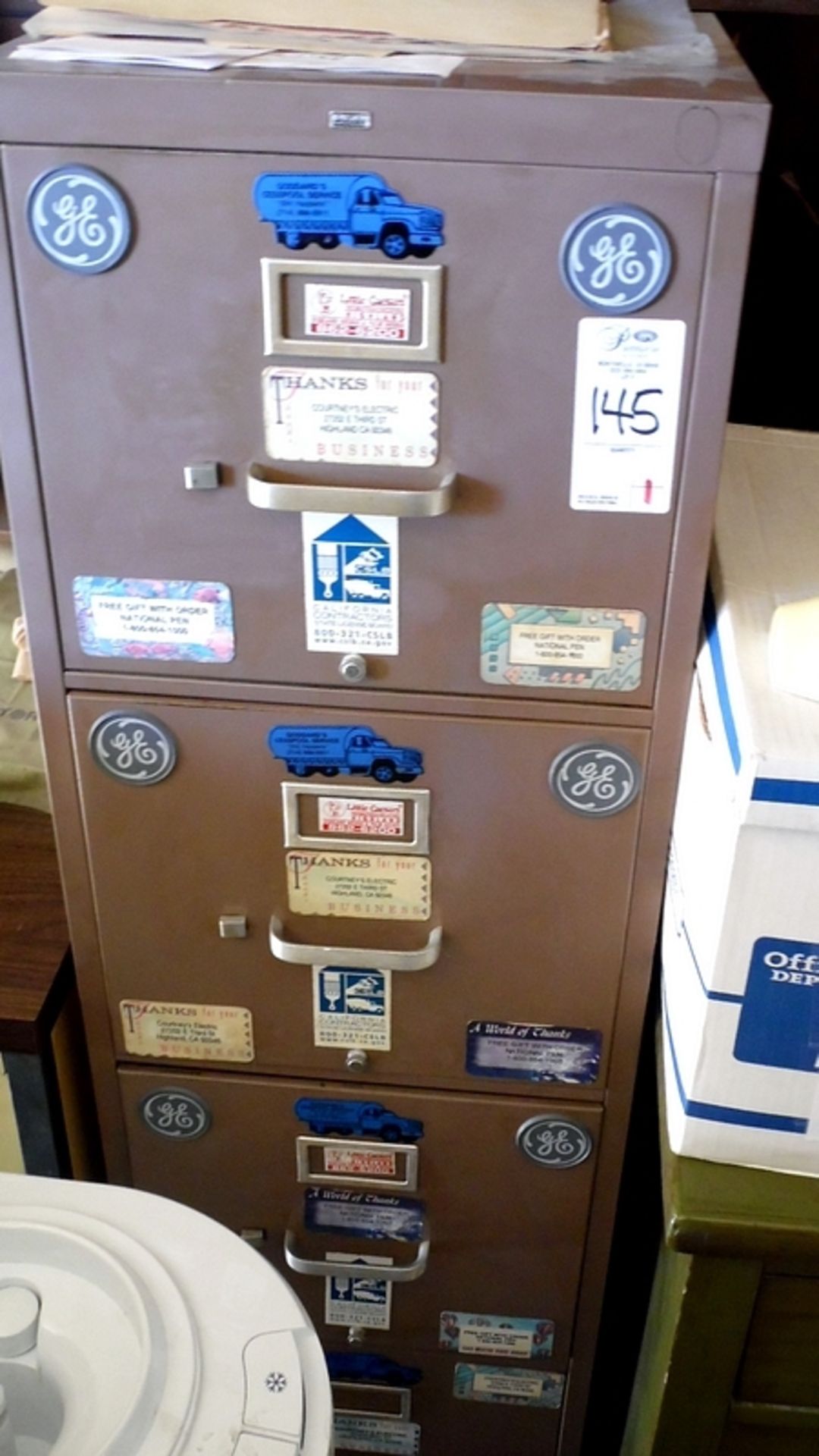 FILE CABINET