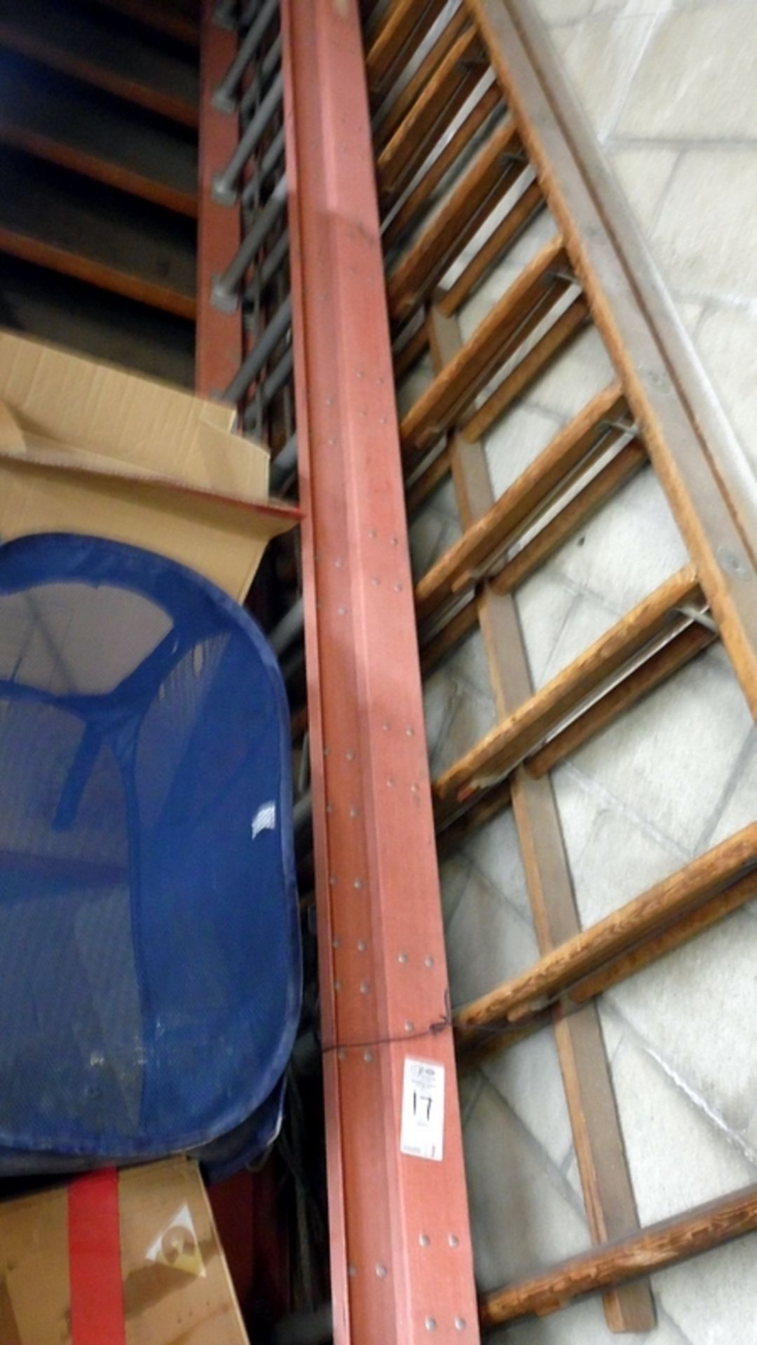 LARGE EXTENSION LADDER