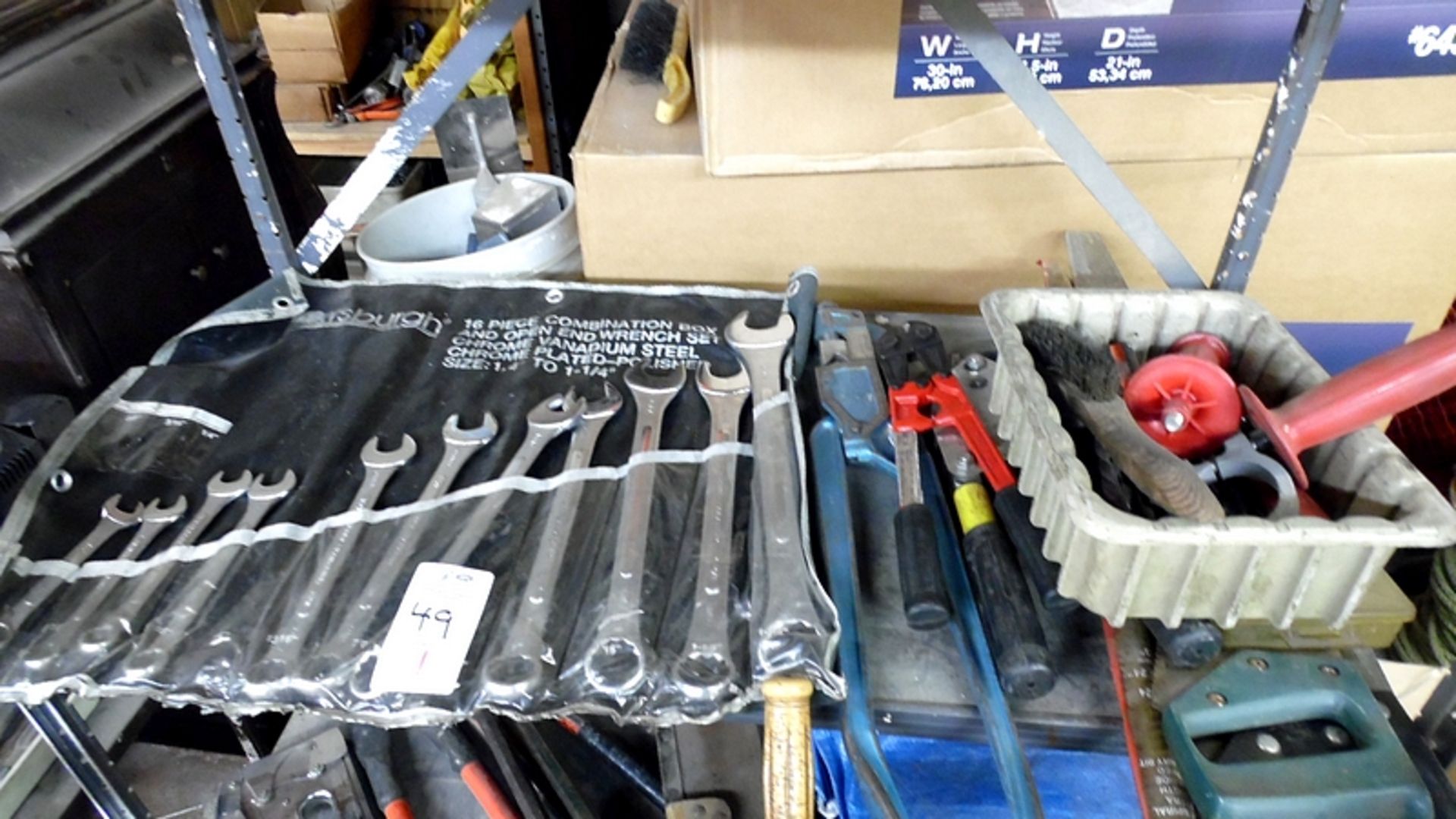 WRENCHES / HAND TOOLS