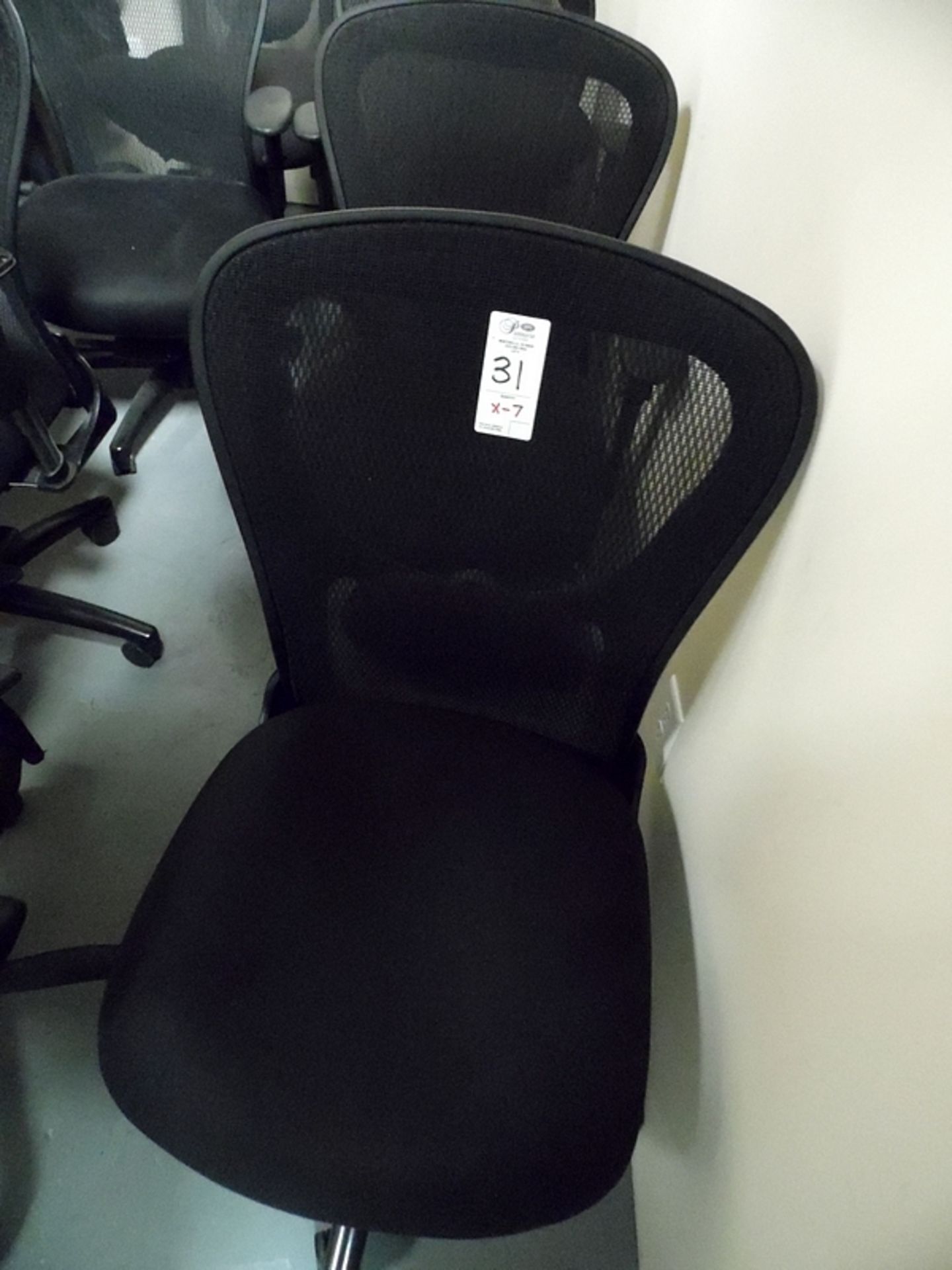 MESH BACK OFFICE CHAIRS