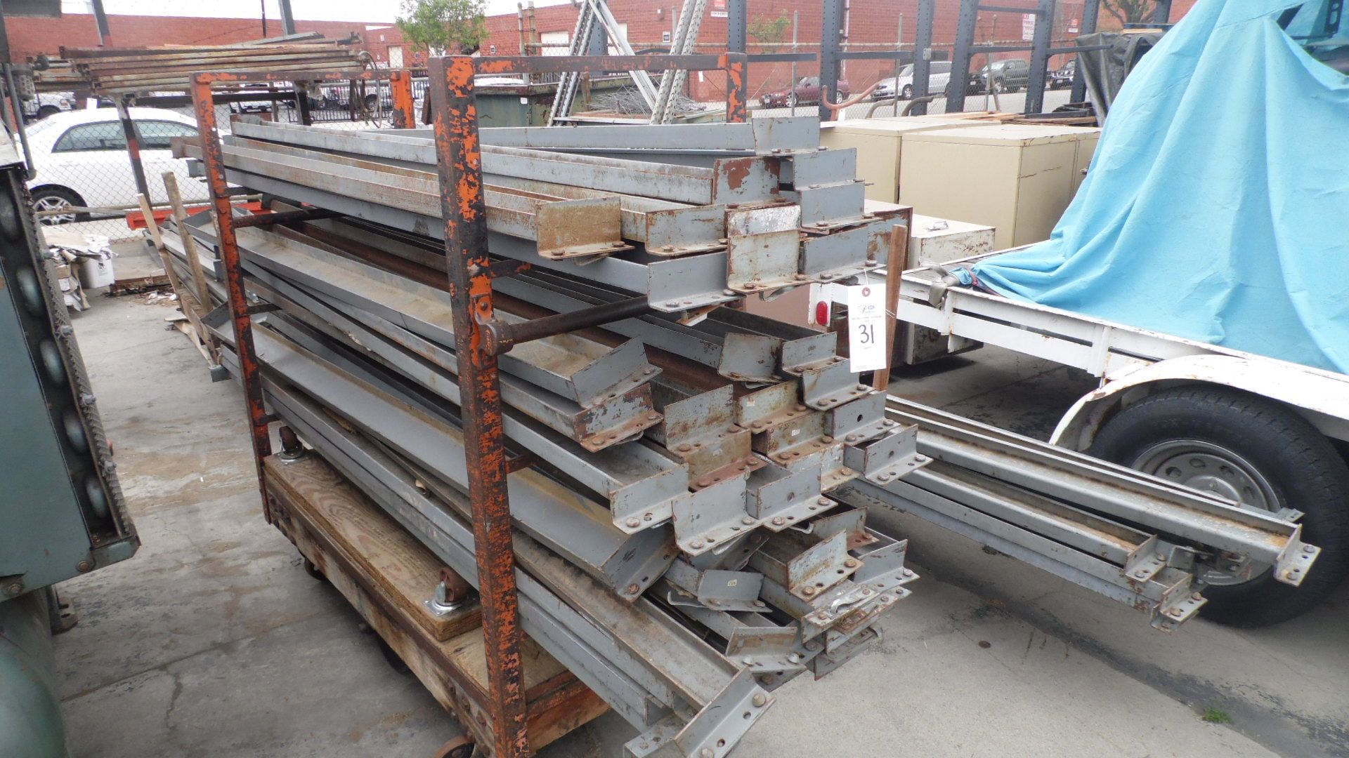 ASSORTED PALLET RACKING BEAMS 5-BUNDLES w/ CARTS