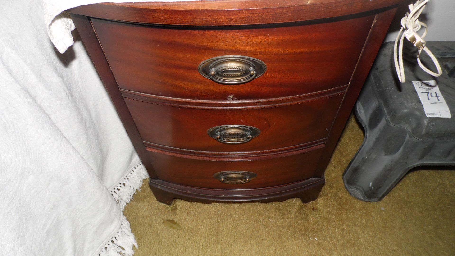 3-PIECE CHEST ON CHEST & 2-NITE STANDS - Image 3 of 4