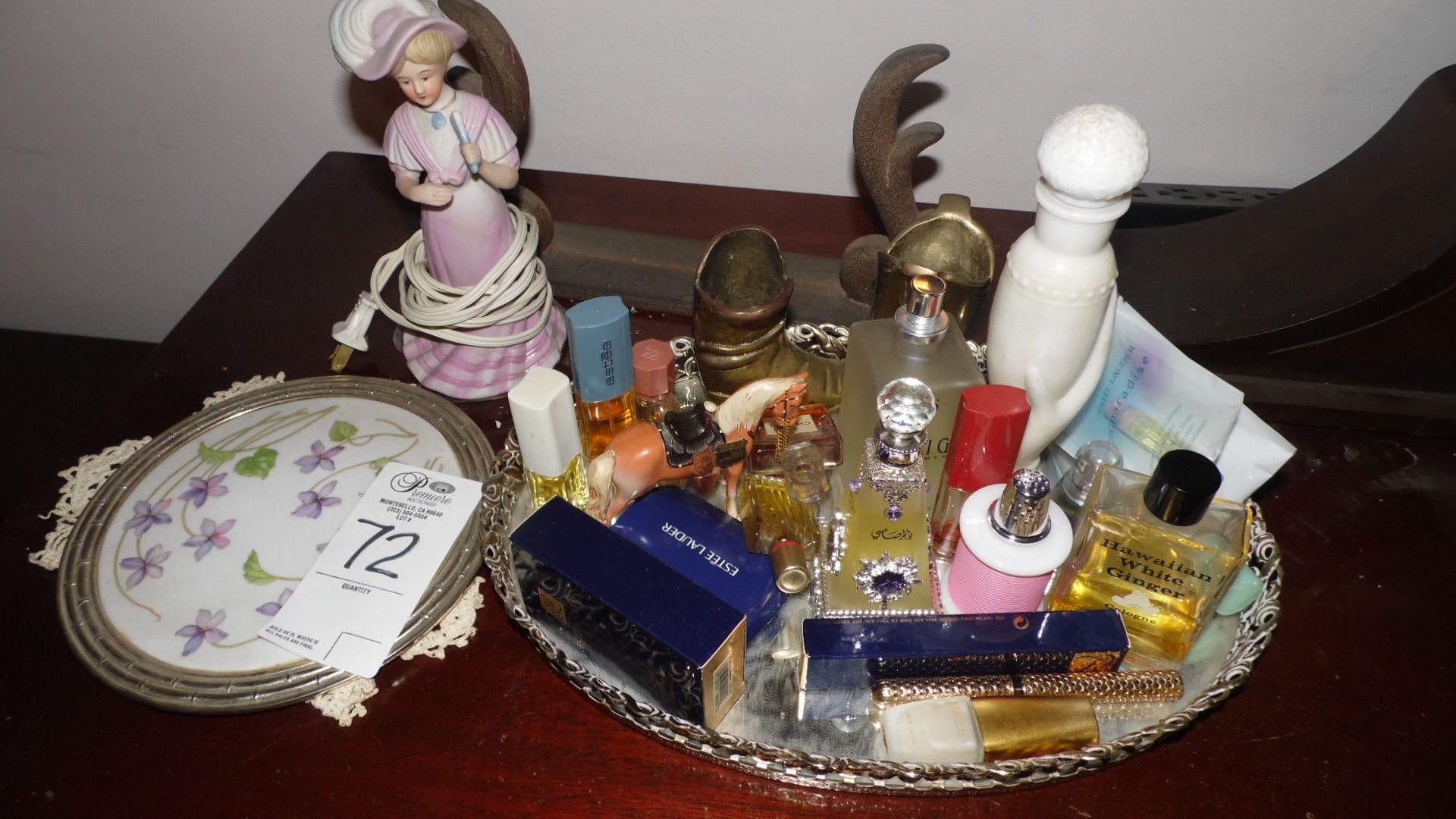 CONTENTS ON DRESSER