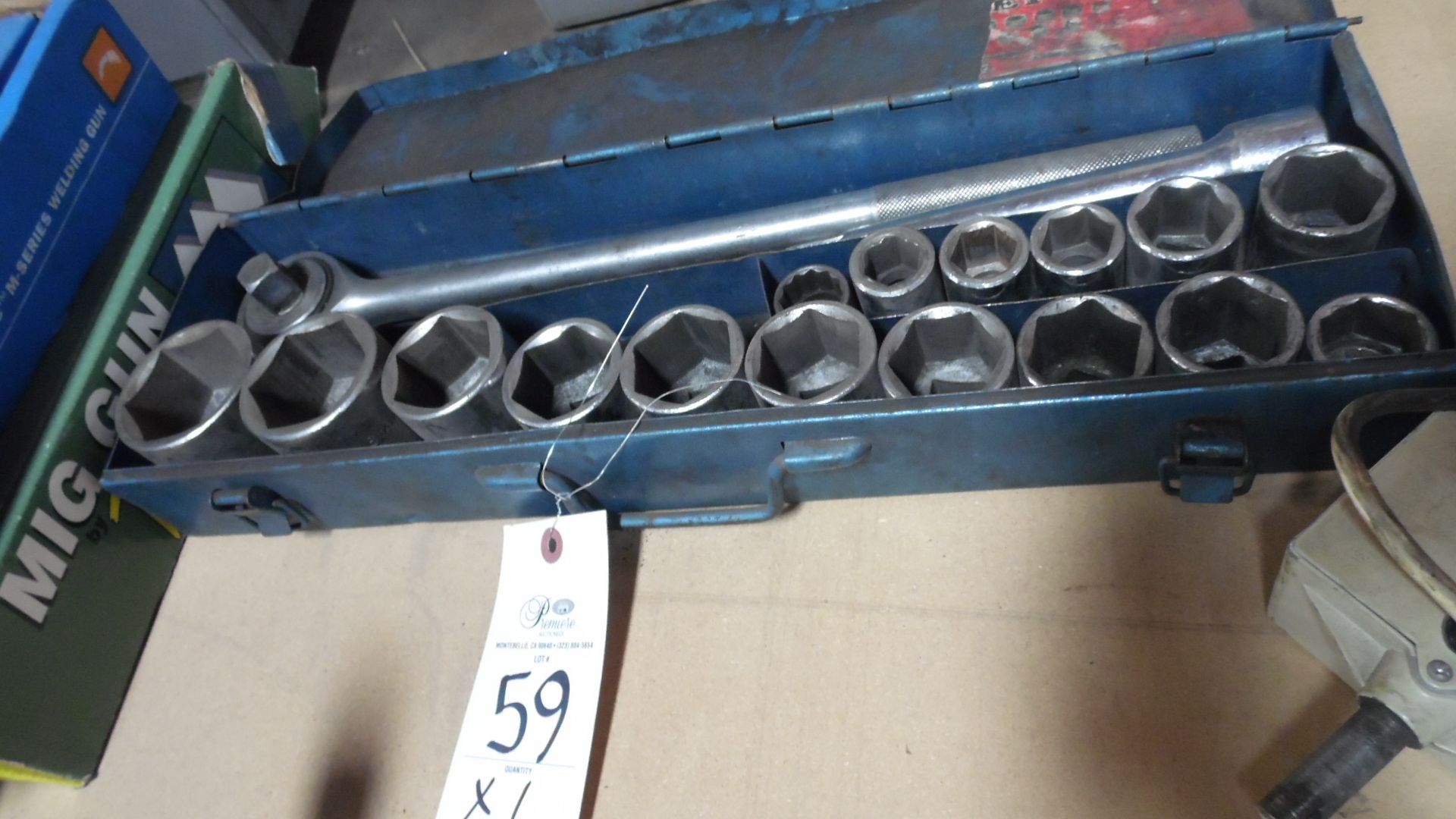 LARGE SOCKET SET / IMPACT WRENCH