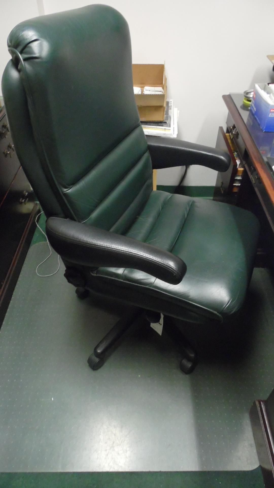 GREEN OFFICE CHAIR