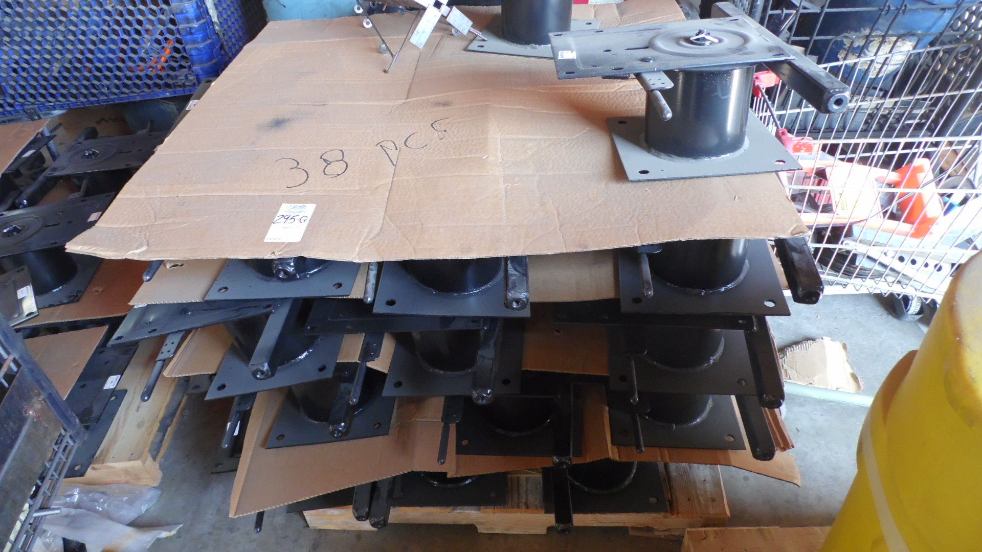 PALLET OF SEAT MOUNTS