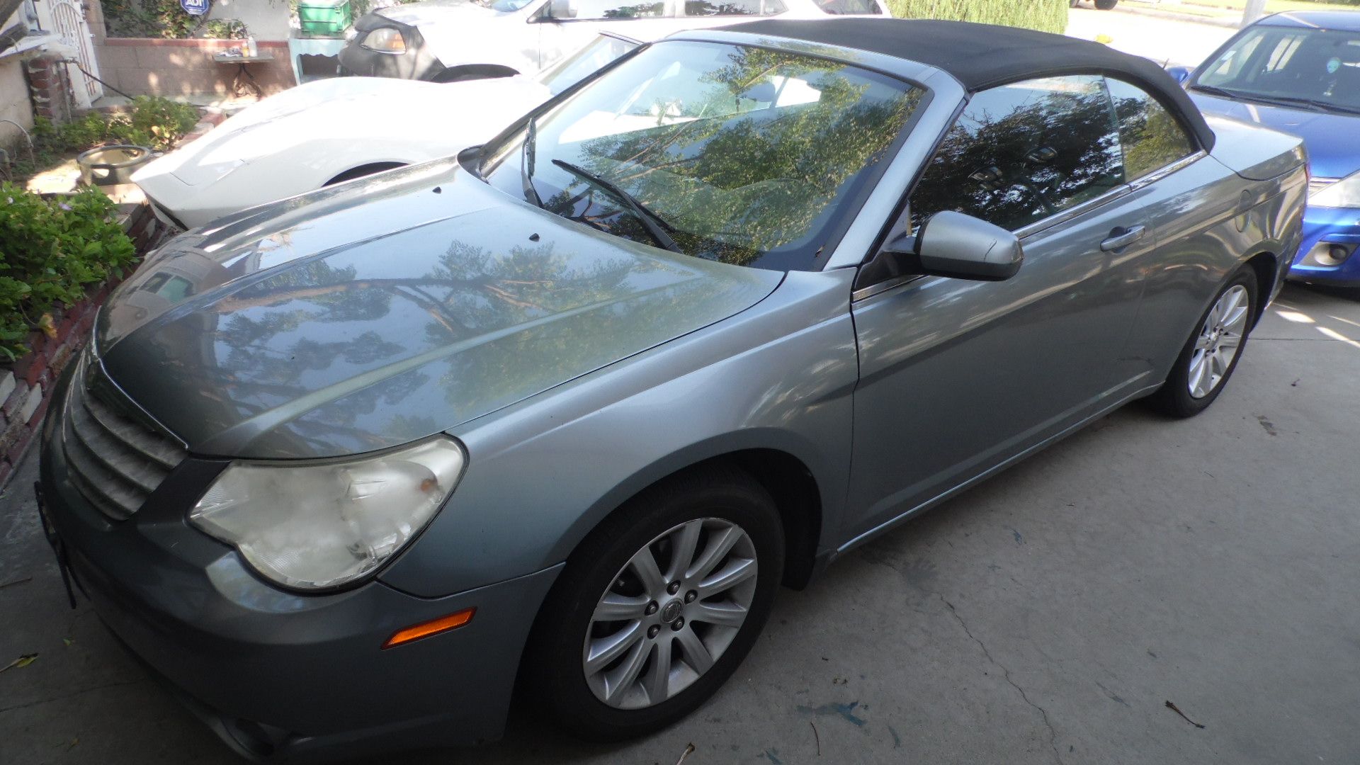 2010 CHRYSLER SEBRING CONVERTIBLE