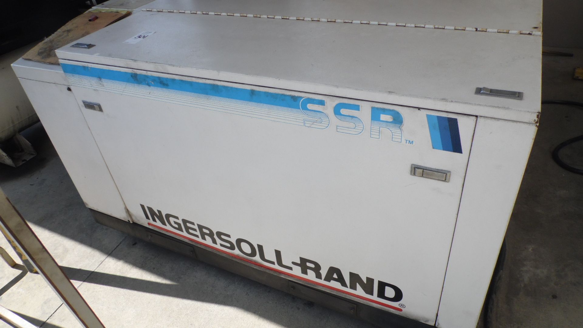 INGERSOLL RAND SCREW COMPRESSOR MODEL SSR-EP30