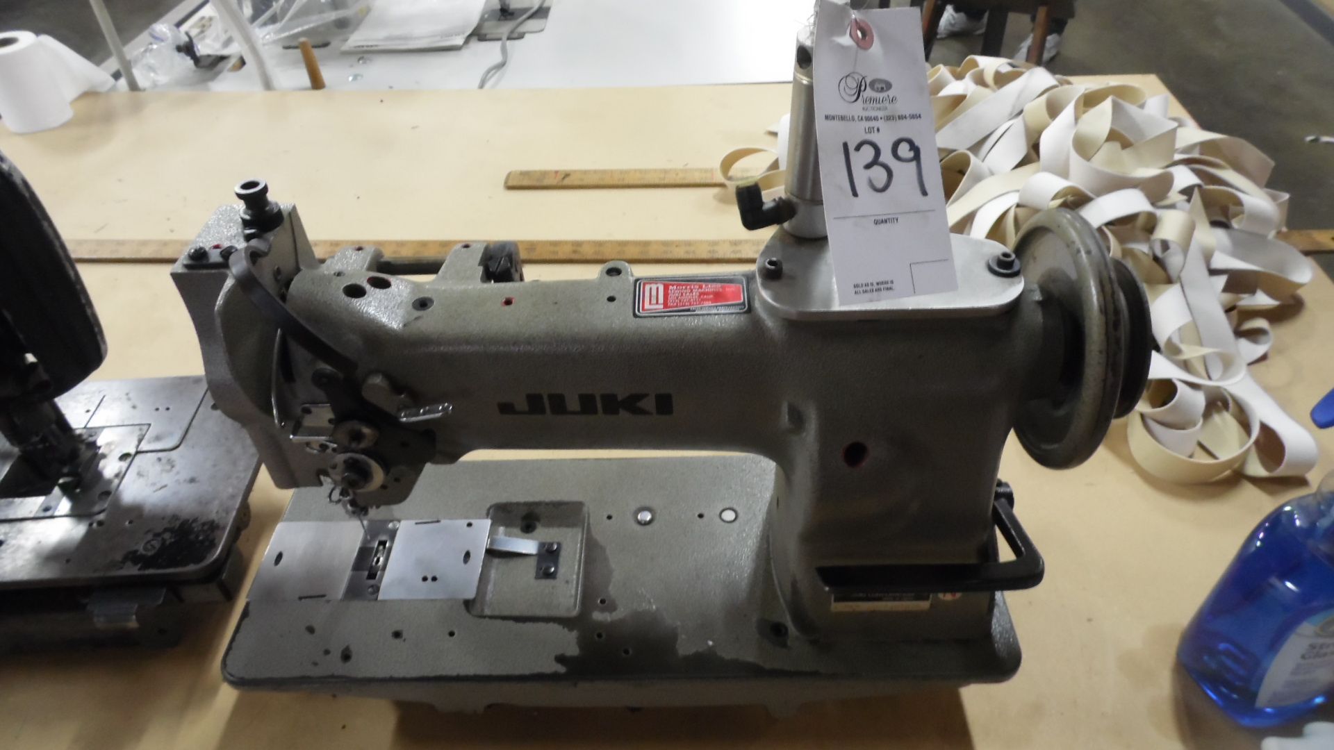 JUKI SEWING MACHINE LU-563