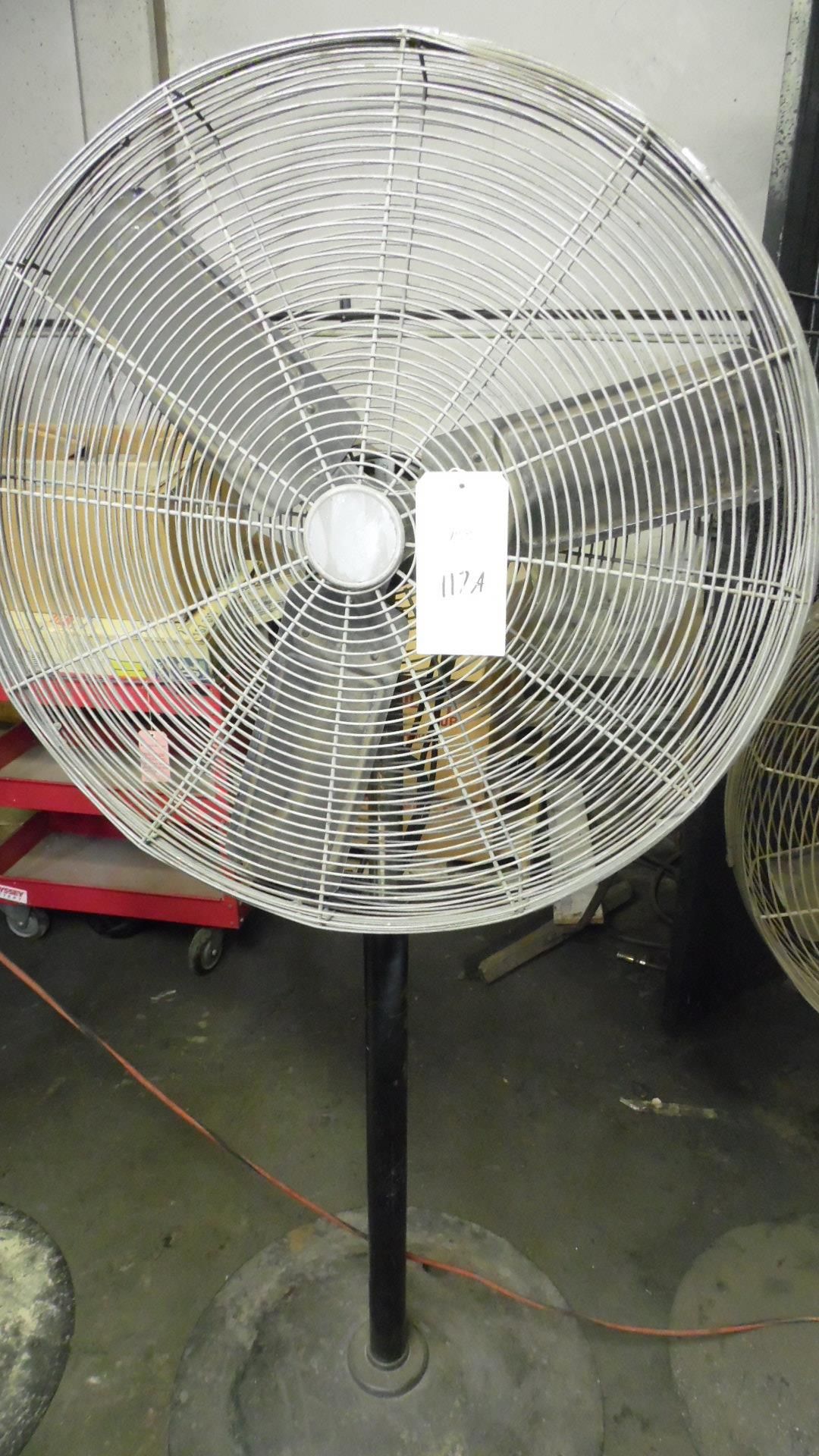 FLOOR FAN