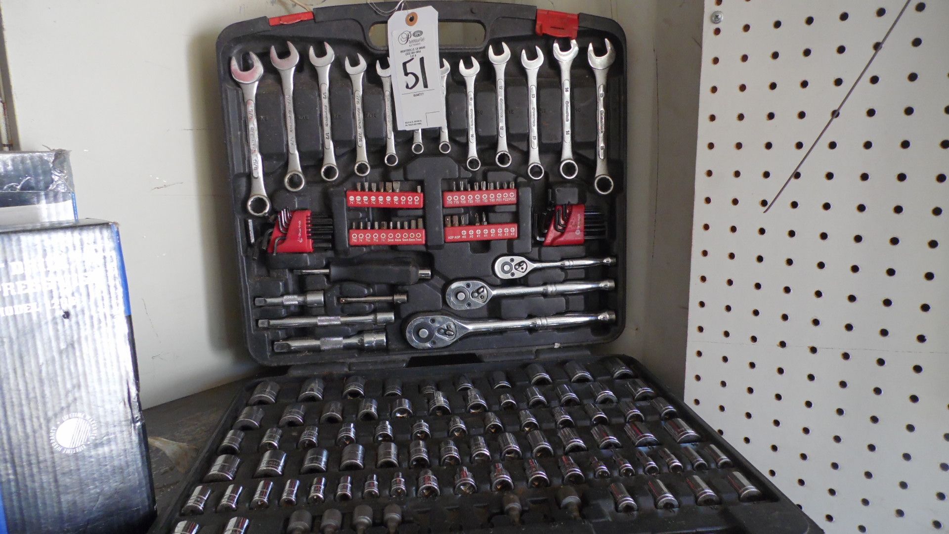 SOCKET SET