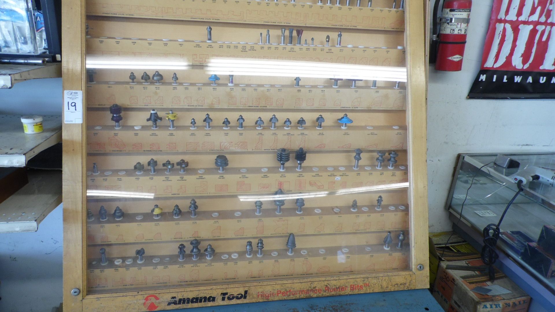 AMANA ROUTER BITS w/ CASE