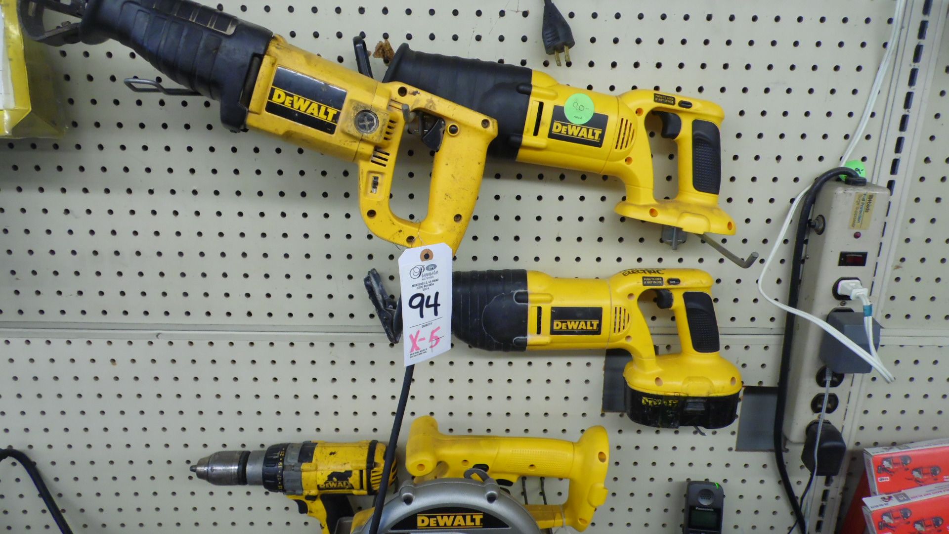 DEWALT POWER TOOLS