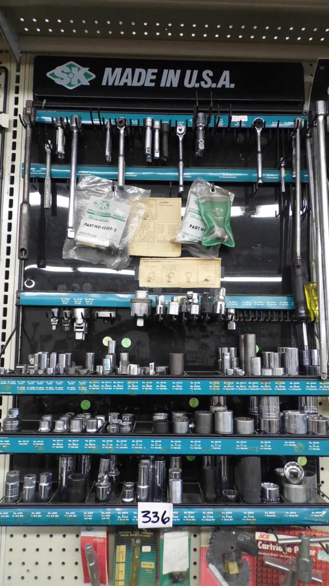 ASSORTED SOCKETS w/ DISPLAY UNIT