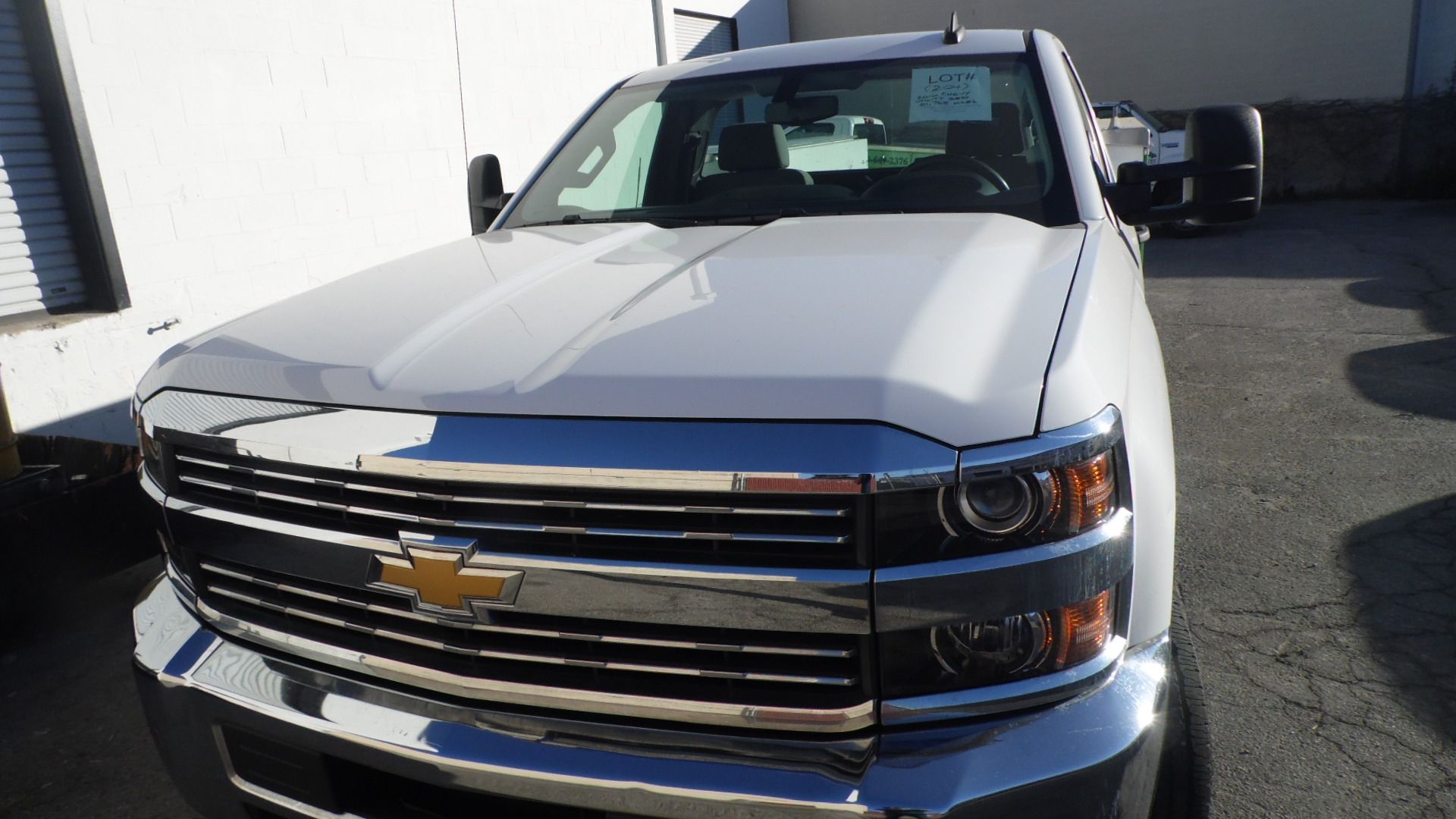 2016 CHEVY UTILITY BEDTRUCK (51,762 MILES) - Image 2 of 4