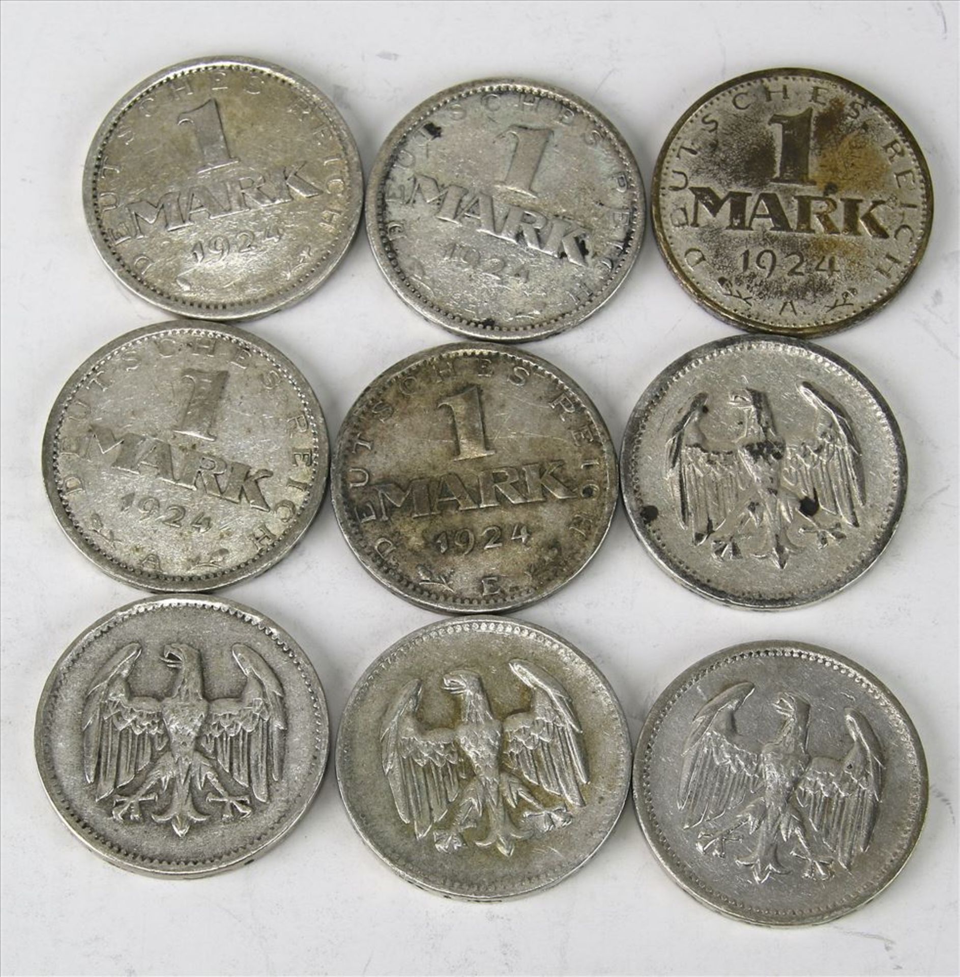 9 Münzen 1 Mark Deutsches Reich, Weimarer Republik 1924. Unterschiedliche Zustände.