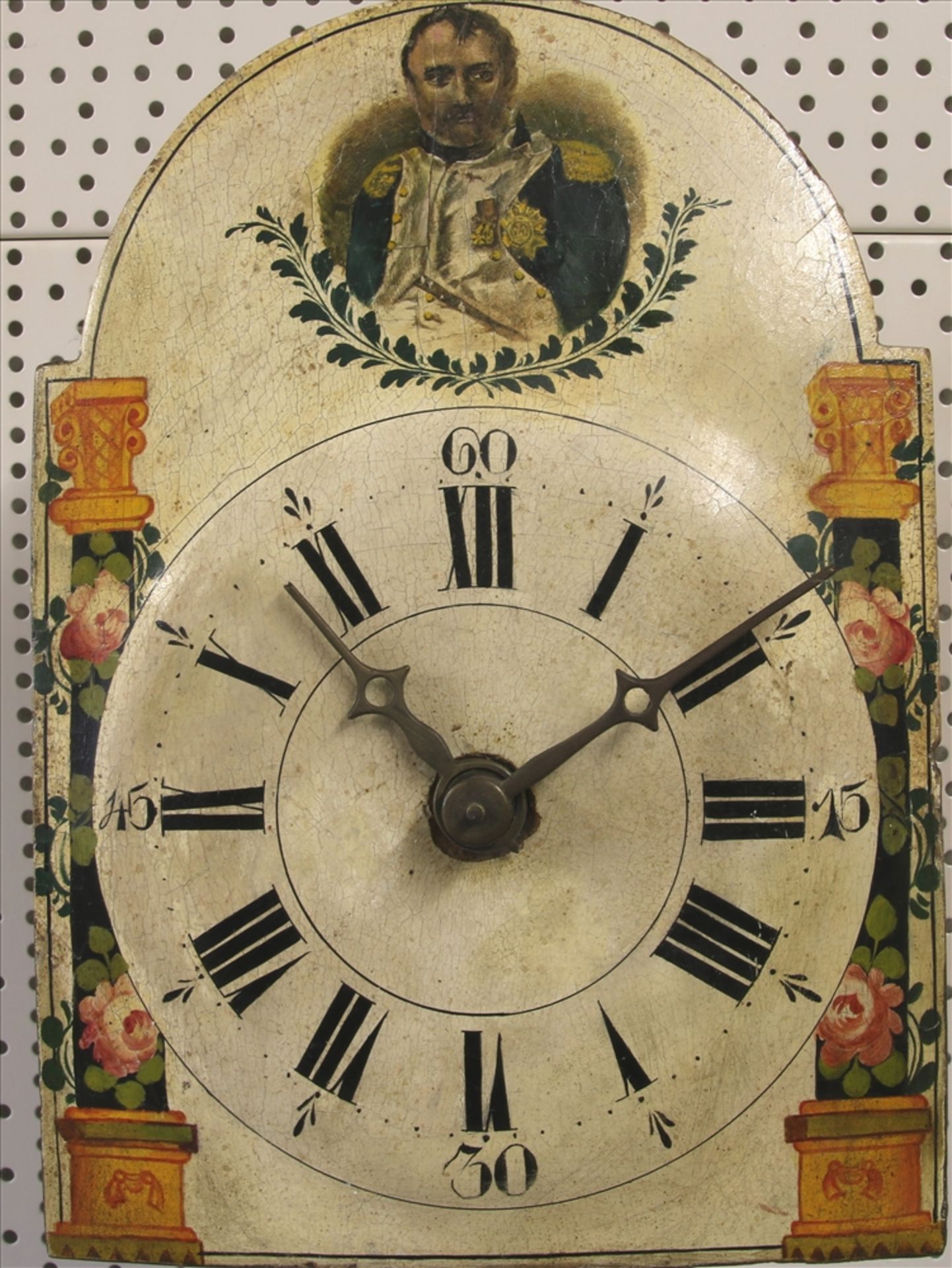 Schwarzwälder Schilderuhr 19. Jh. Mit dem Portrait des Napoleon bemaltes Holzschild und - Bild 2 aus 5