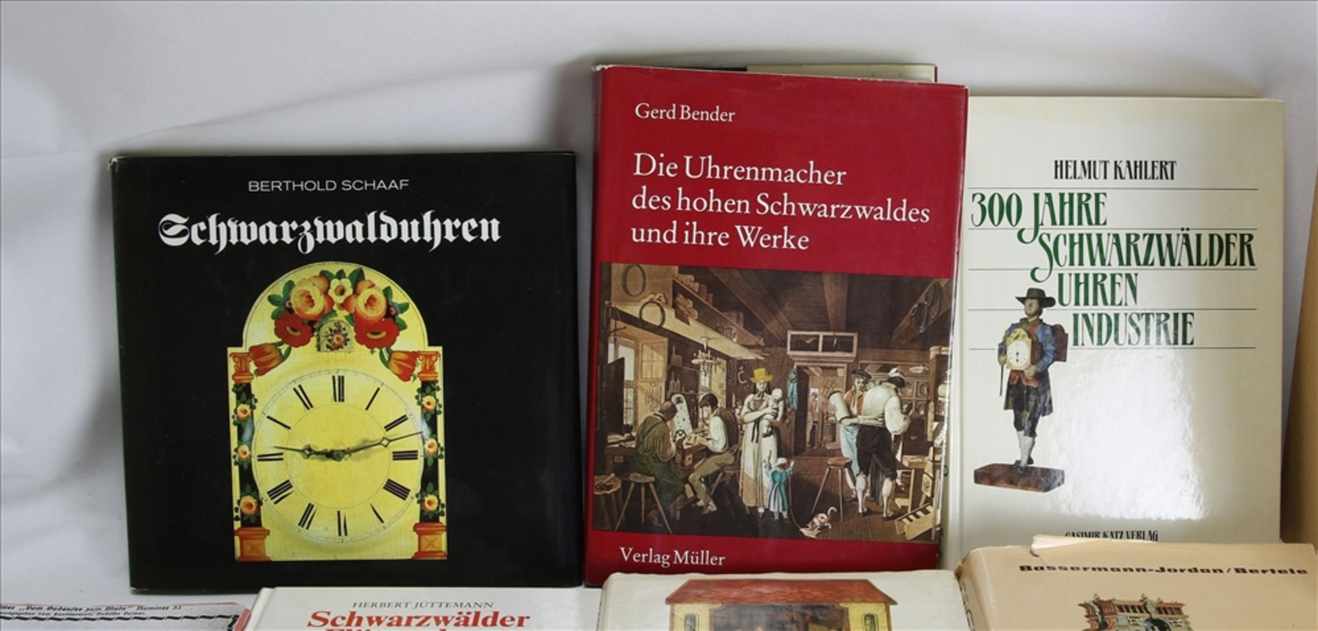 Konvolut Uhrenbücher Insgesamt 13 diverse. Z.B. Smith: Reparieren alter Uhren, Jüttemann: Die - Bild 2 aus 4