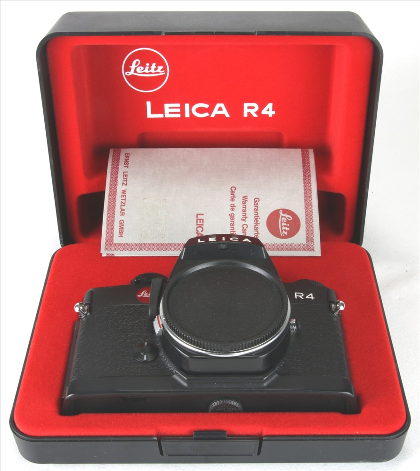 Leica R4 Nur Body in originaler Box mit Papieren. Nummer 1612033. Nicht geprüft.