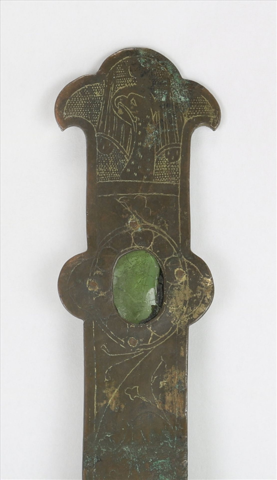 Museales Vortragekruzifix Spätromanik, Nordeuropa. Bronzekorpus bereits im Dreinageltypus, wohl um - Bild 6 aus 11
