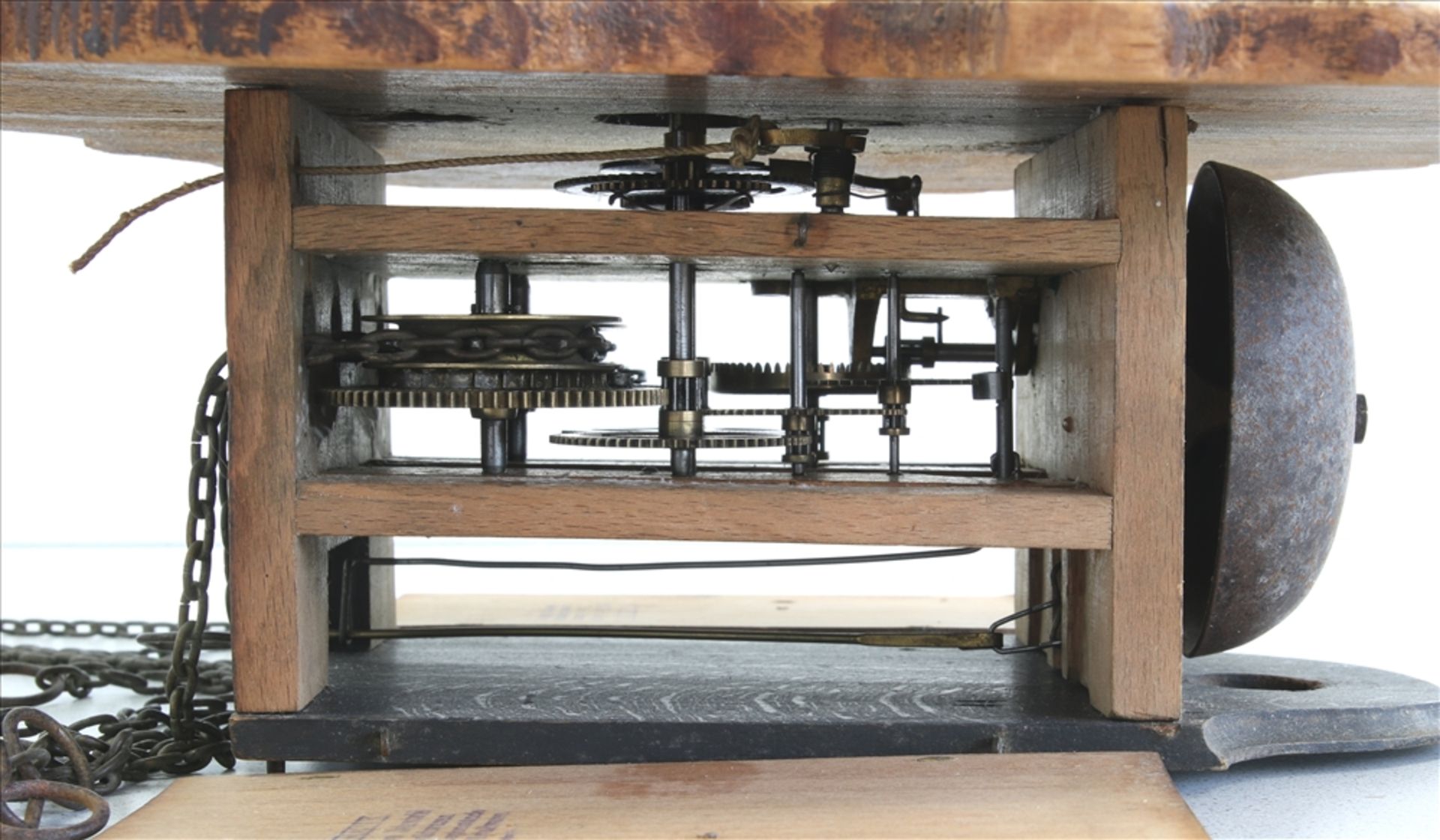 Barockschilduhr Marriage 20. Jh. Messingräderwerk im Holzgehäuse. Weckerwerk mit Spindelgang. Schlag - Bild 4 aus 5
