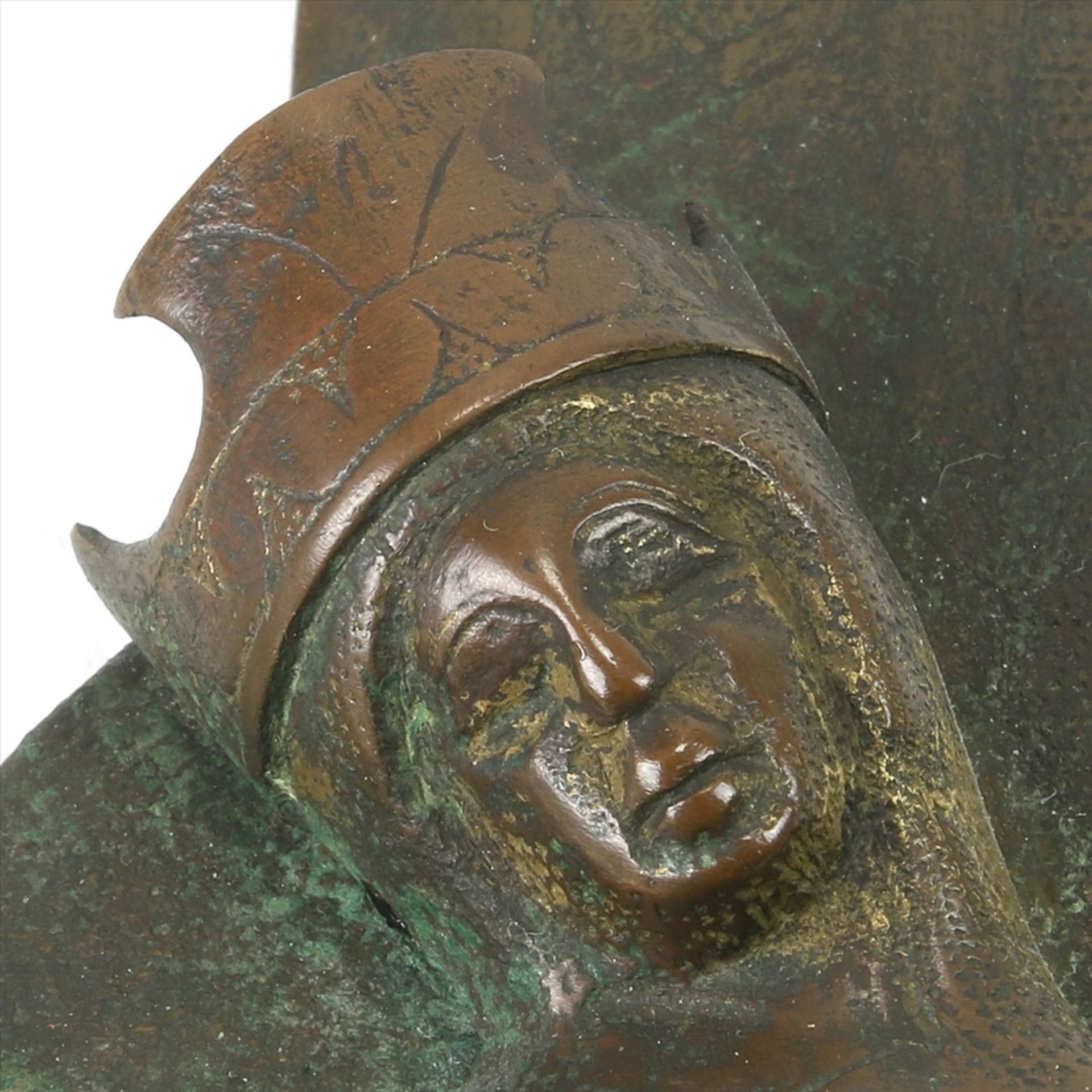 Museales Vortragekruzifix Spätromanik, Nordeuropa. Bronzekorpus bereits im Dreinageltypus, wohl um - Bild 11 aus 11