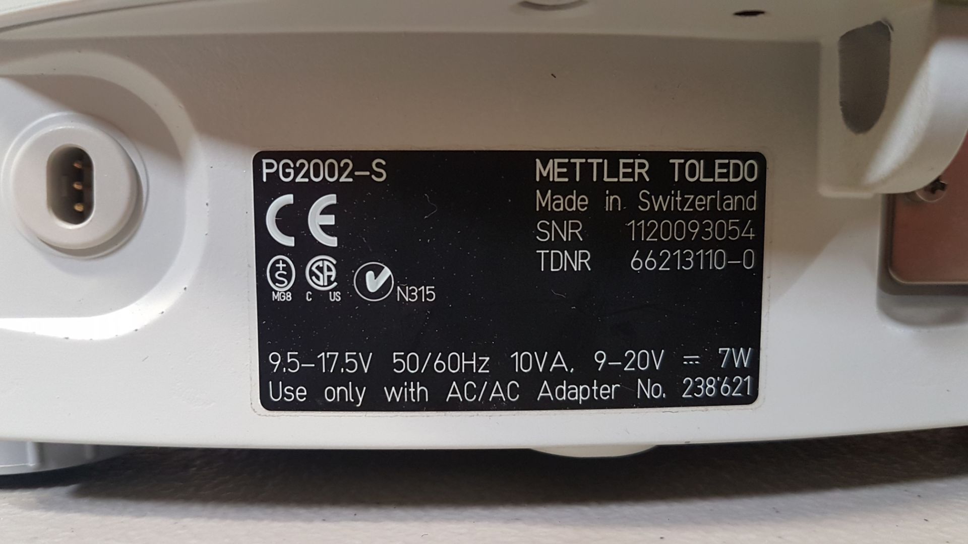 Mettler-Toledo lab scale, model PG2002-S, 2100 g capacity. - Image 6 of 11