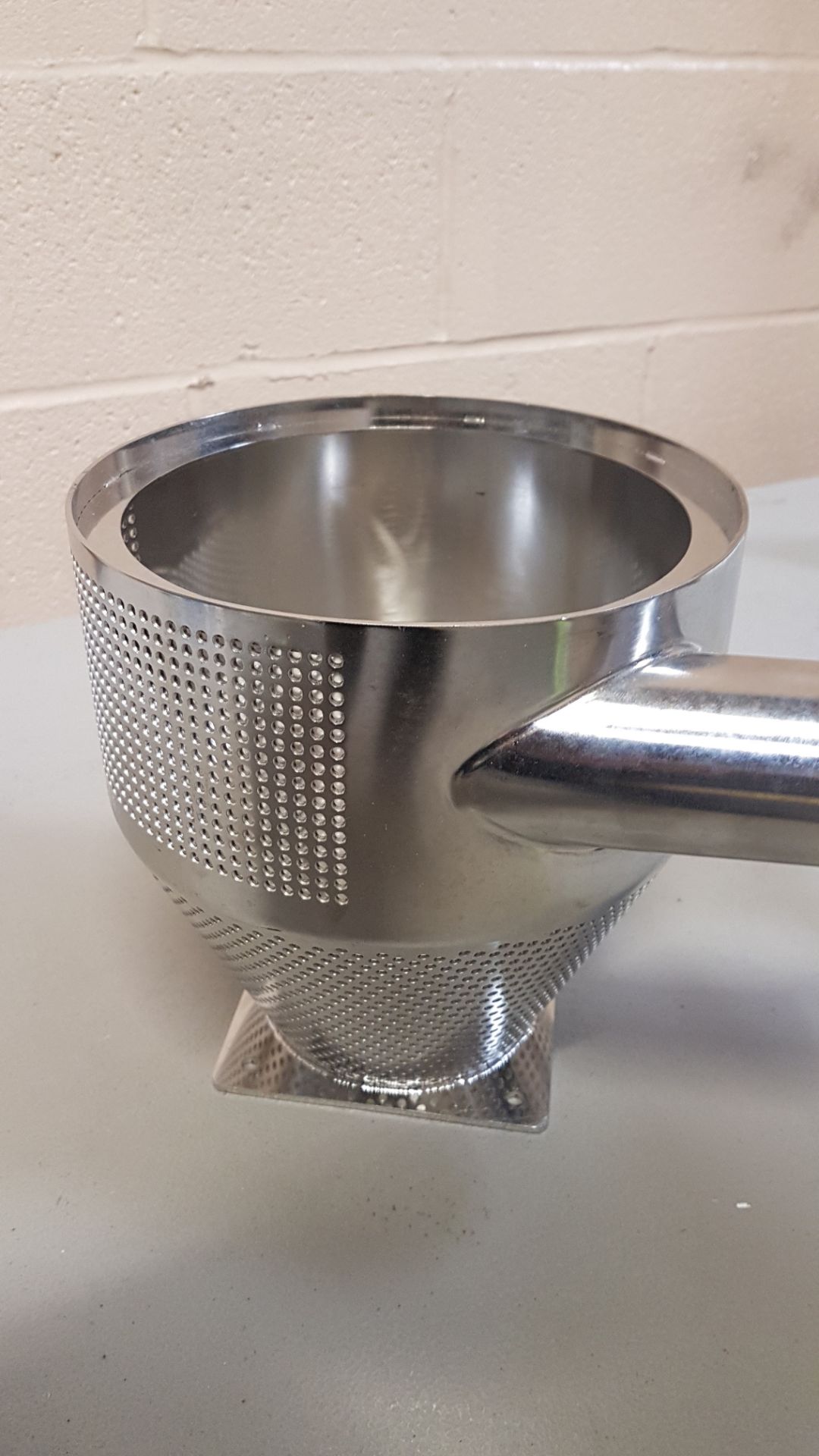 Stainless steel pressure strainer, 2" inlet. - Image 5 of 7