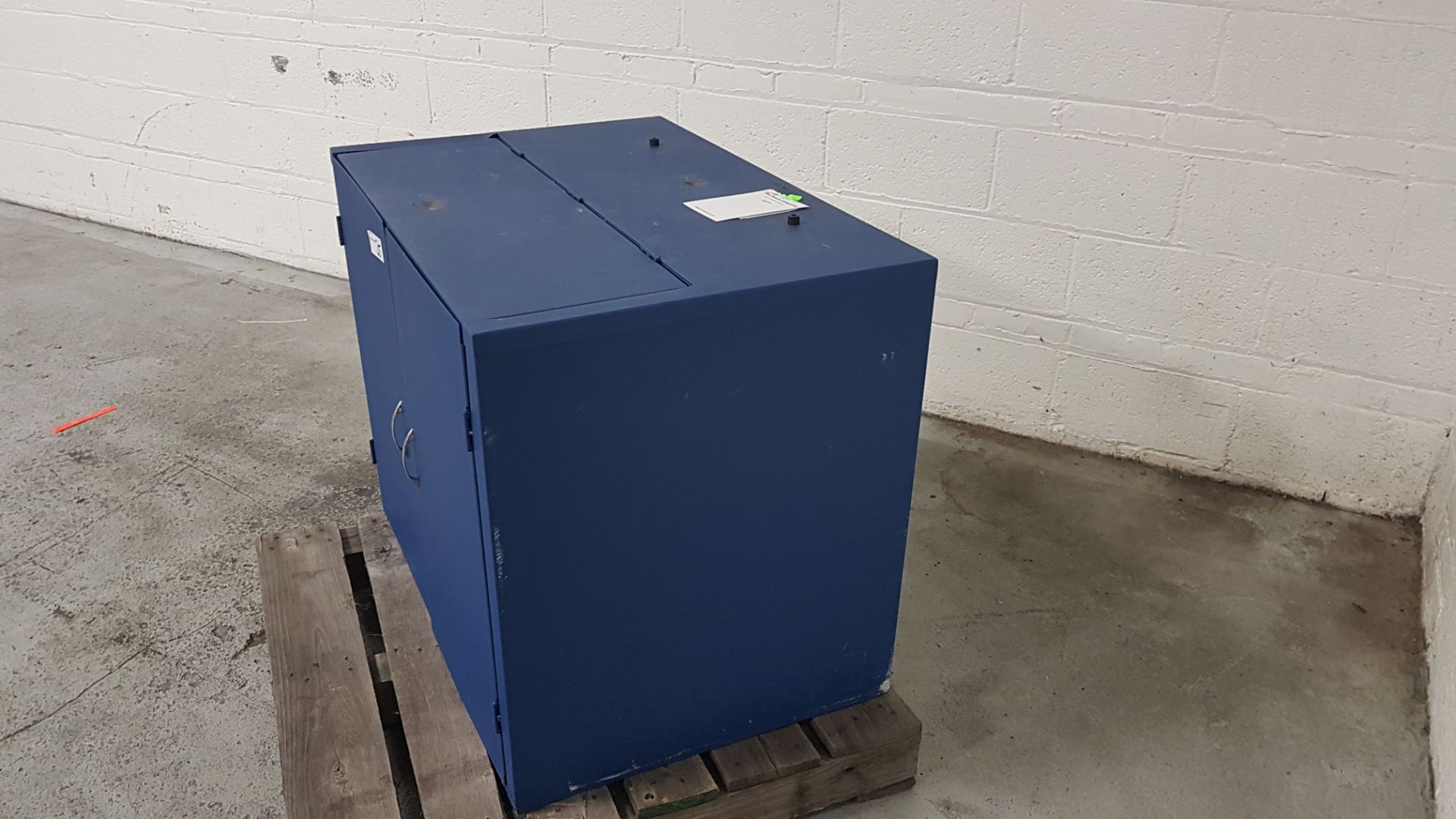 Insulated cabinet, 32"W x 23" D x 27" H. - Image 2 of 5