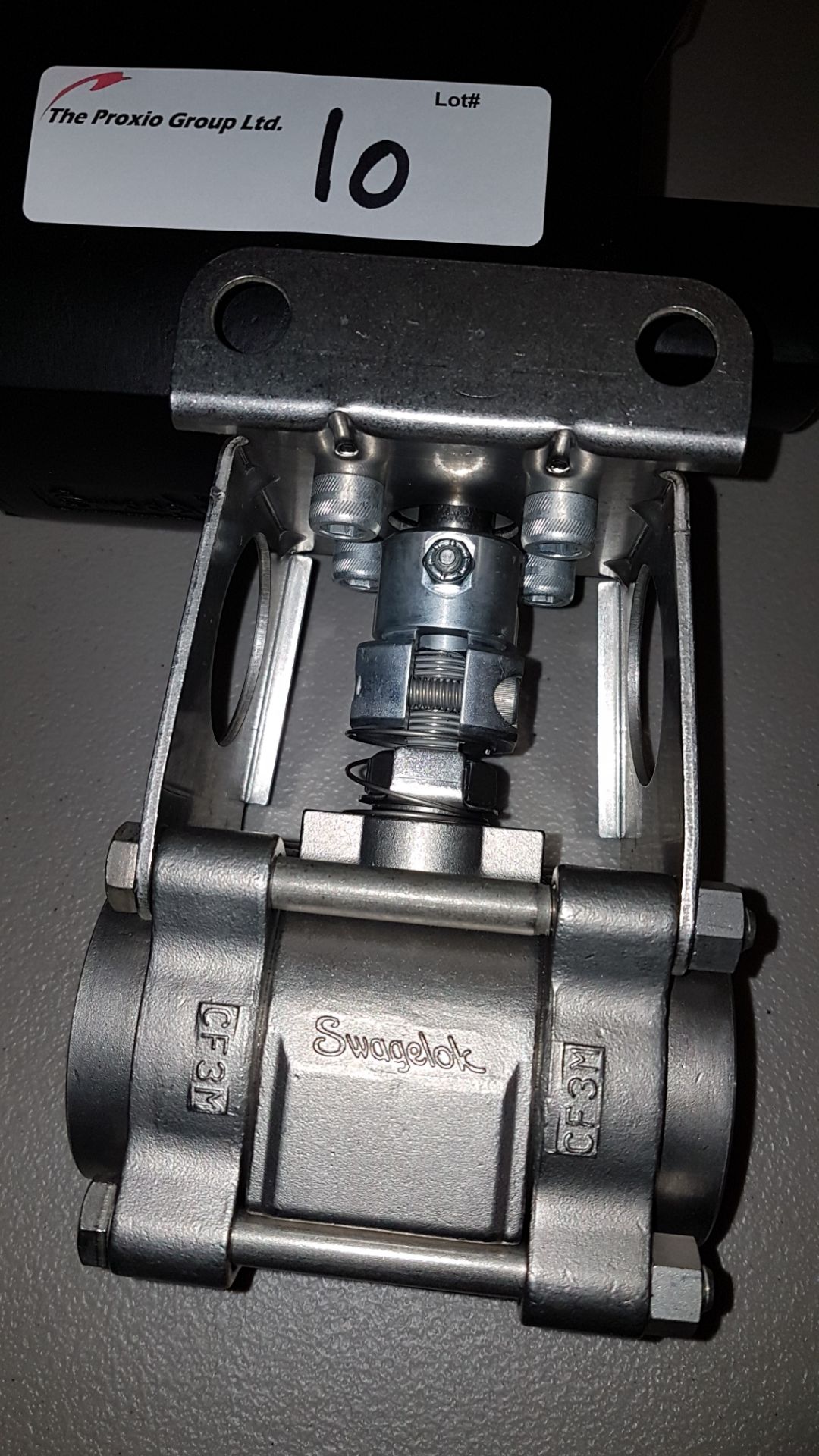 Swagelock automated 1.25" stainless steel ball valve, model 135 SR, XP. - Image 4 of 9