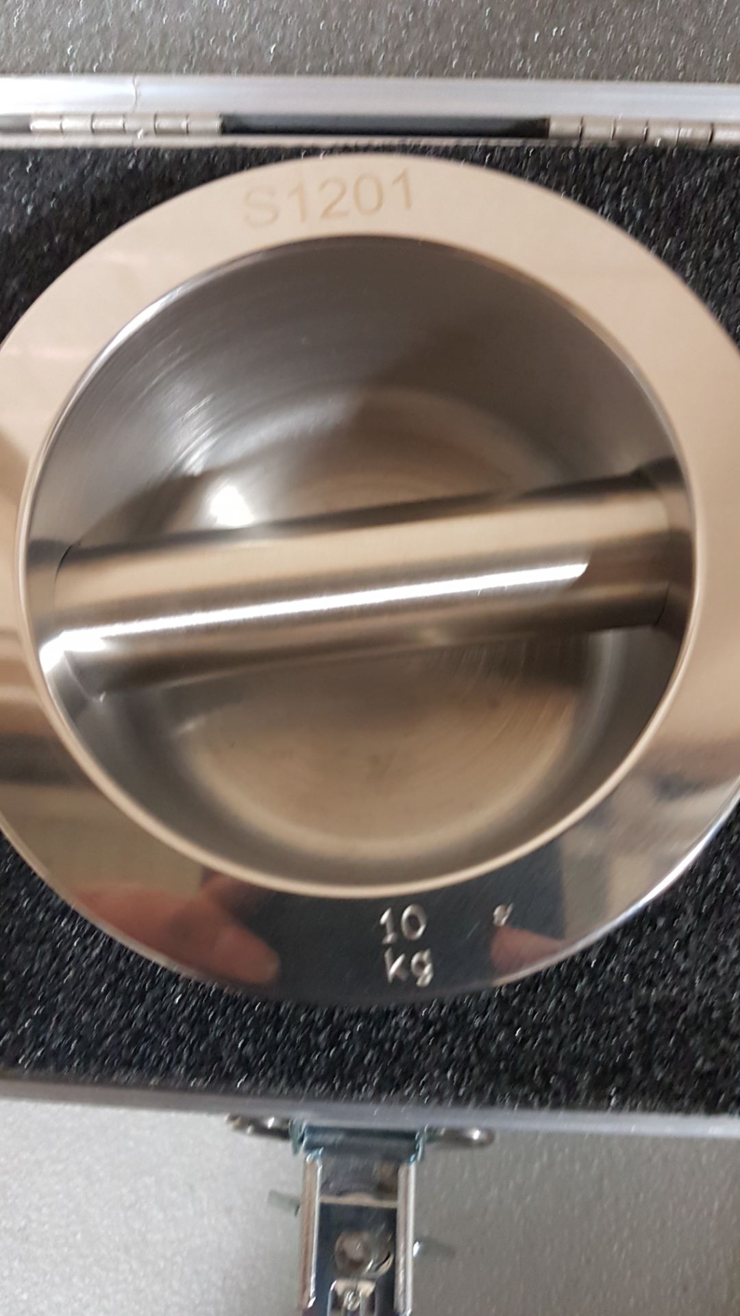 10 kg calibration weight. Stainless Steel - Image 3 of 8