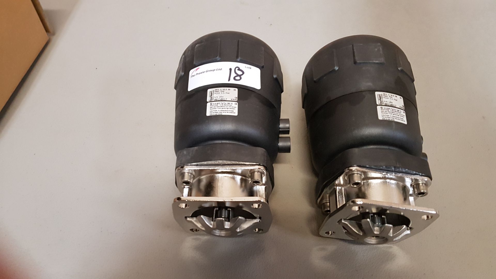 Lot of (2) pneumatic valves.